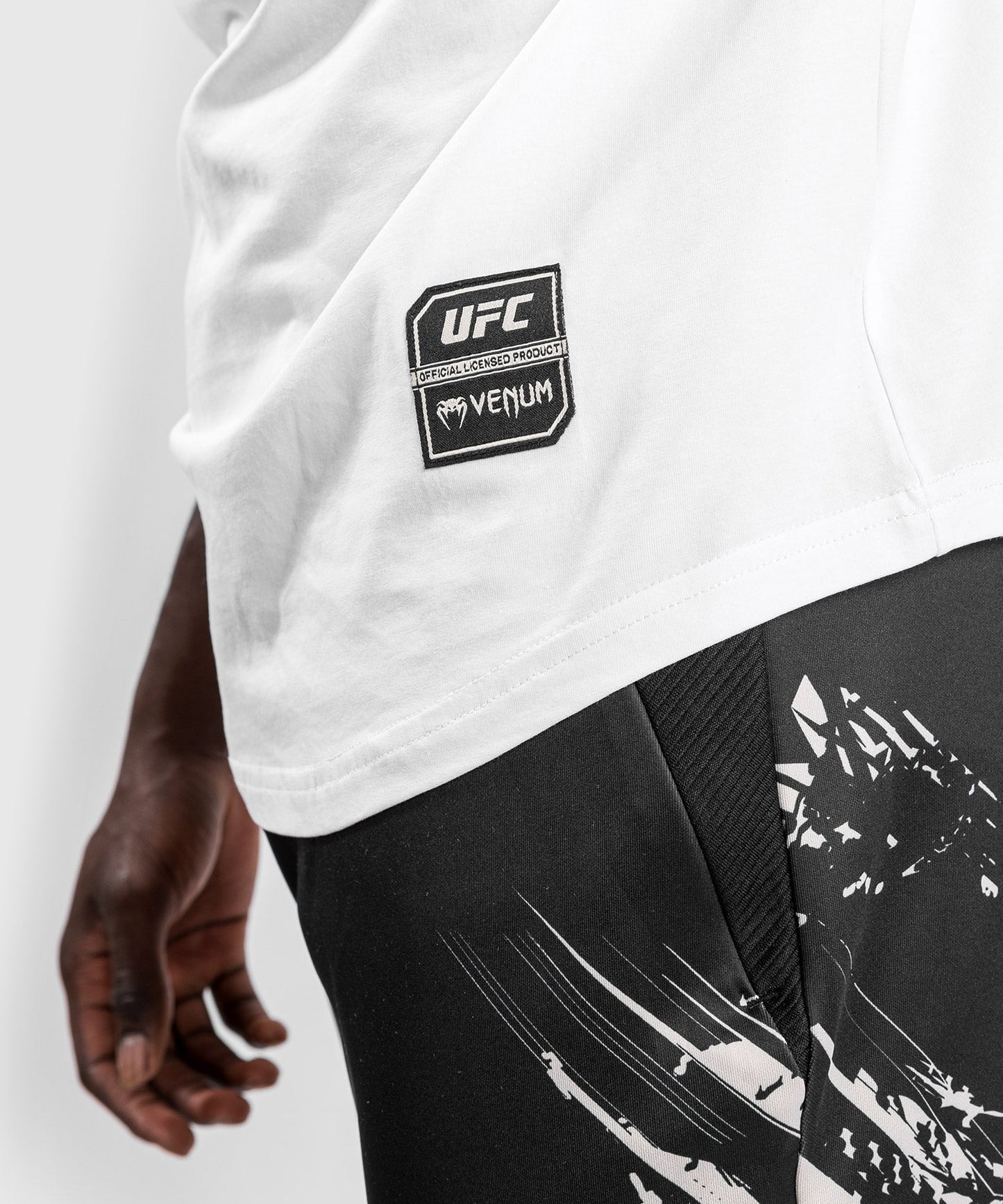 UFC T-Shirt Venum Authentic Fight Week 2.0 - Short Machetes - White/Sand