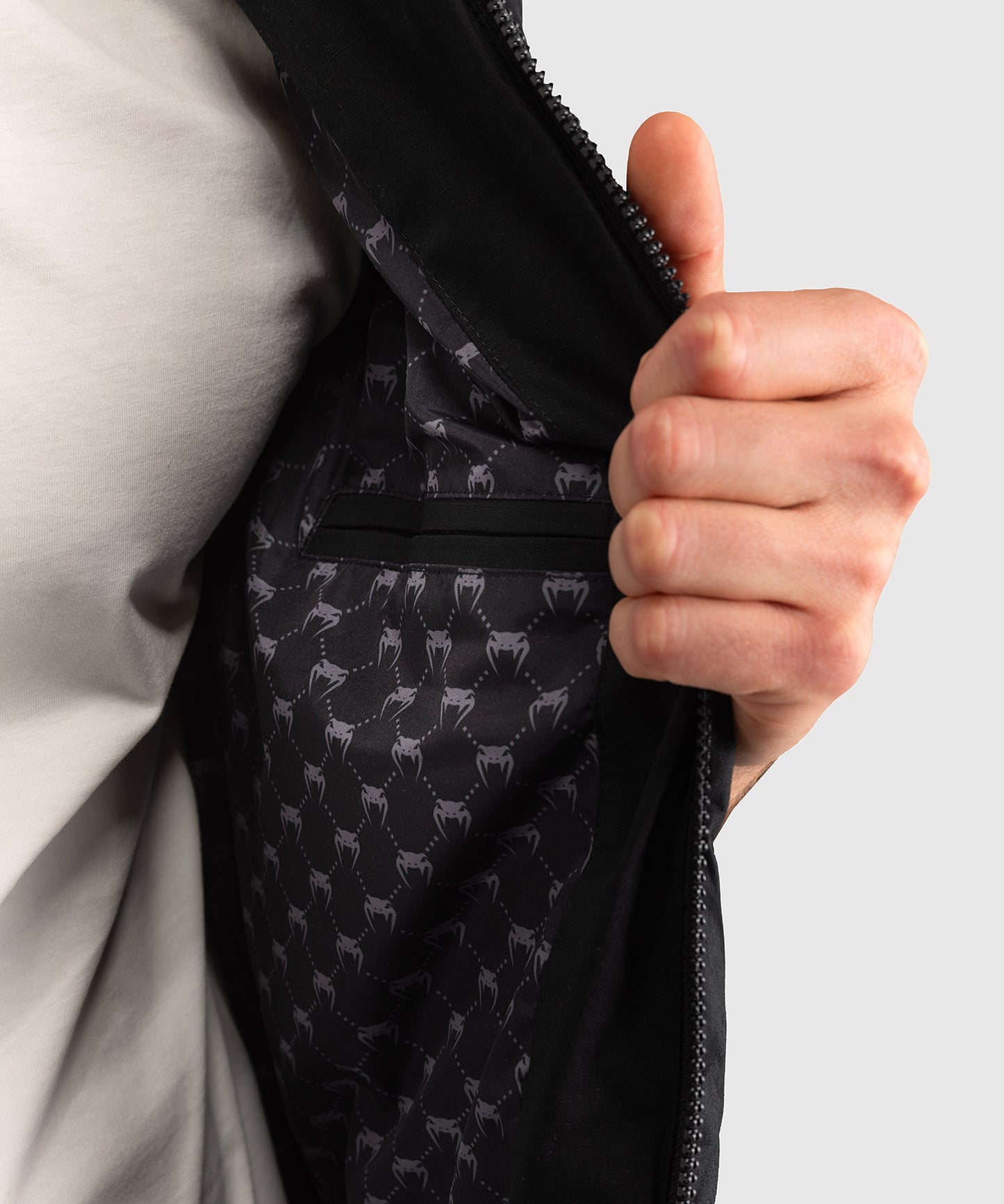 Doudoune sans manches Venum Attack Urban Gi– Noir