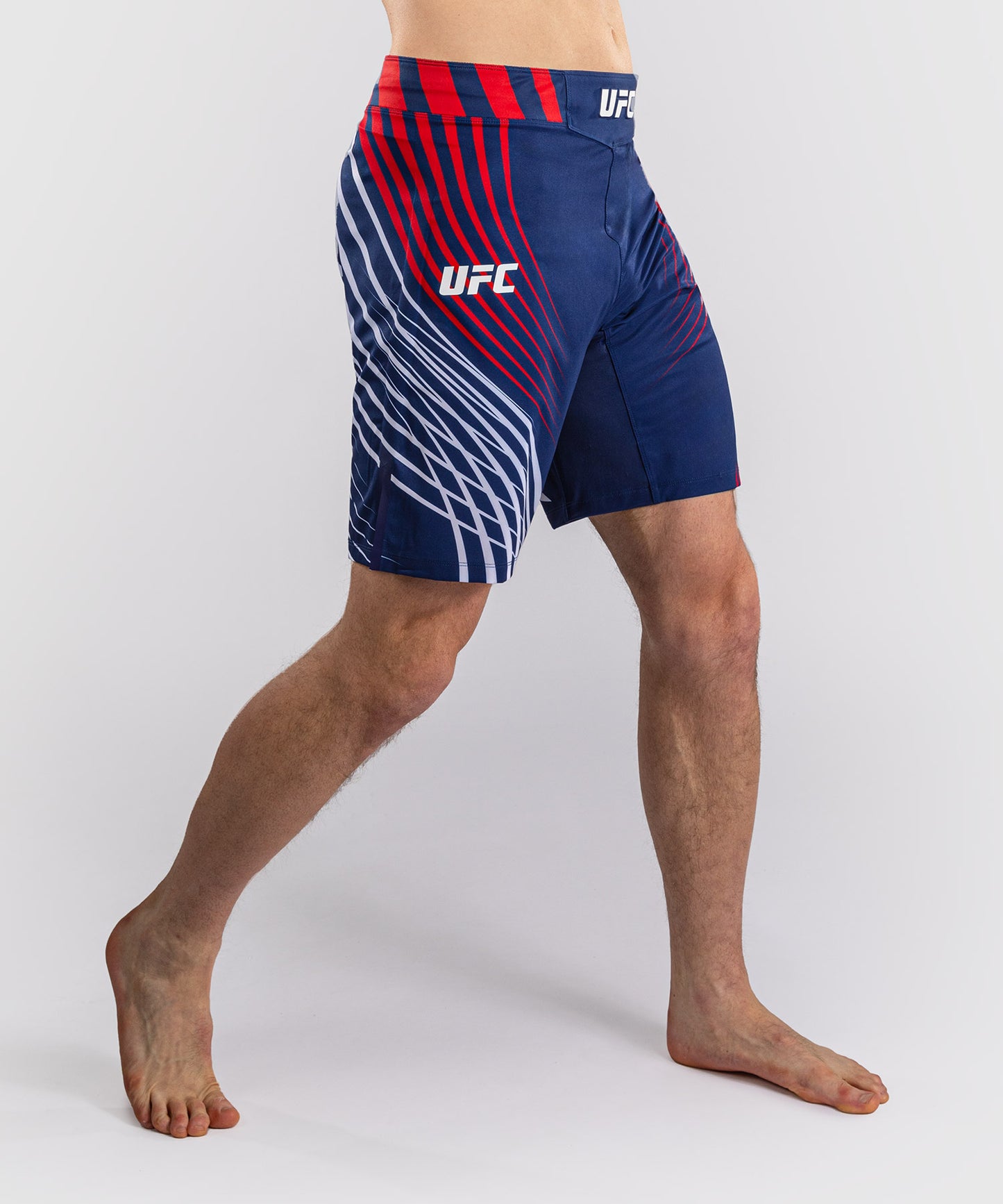 Official UFC Freedom 250 by Venum Authentic Fight Night Fight Shorts im Long Fit für Herren - Blau