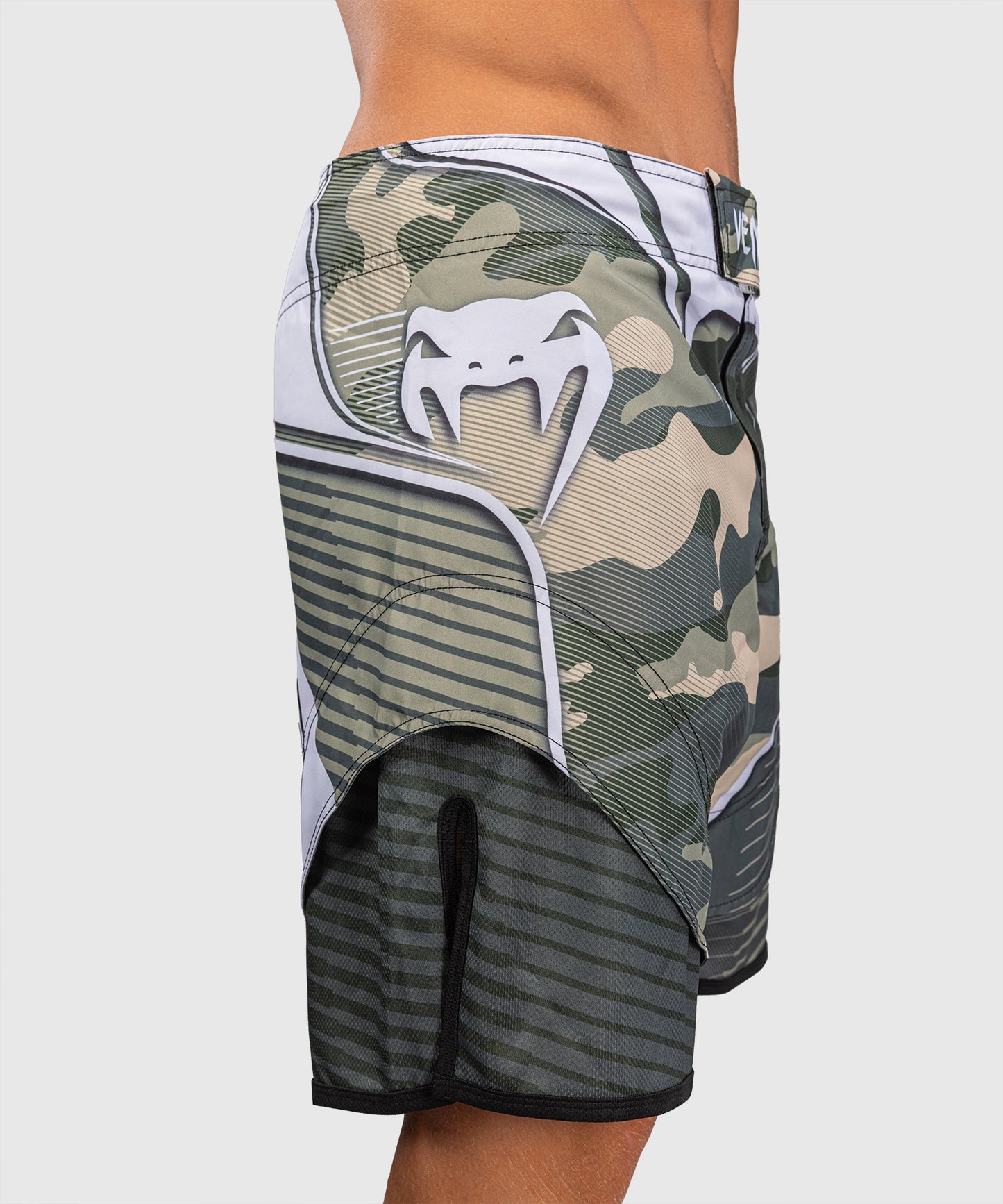 Venum Camo Hero Short de Combate - Caqui/ Blanco Hueso
