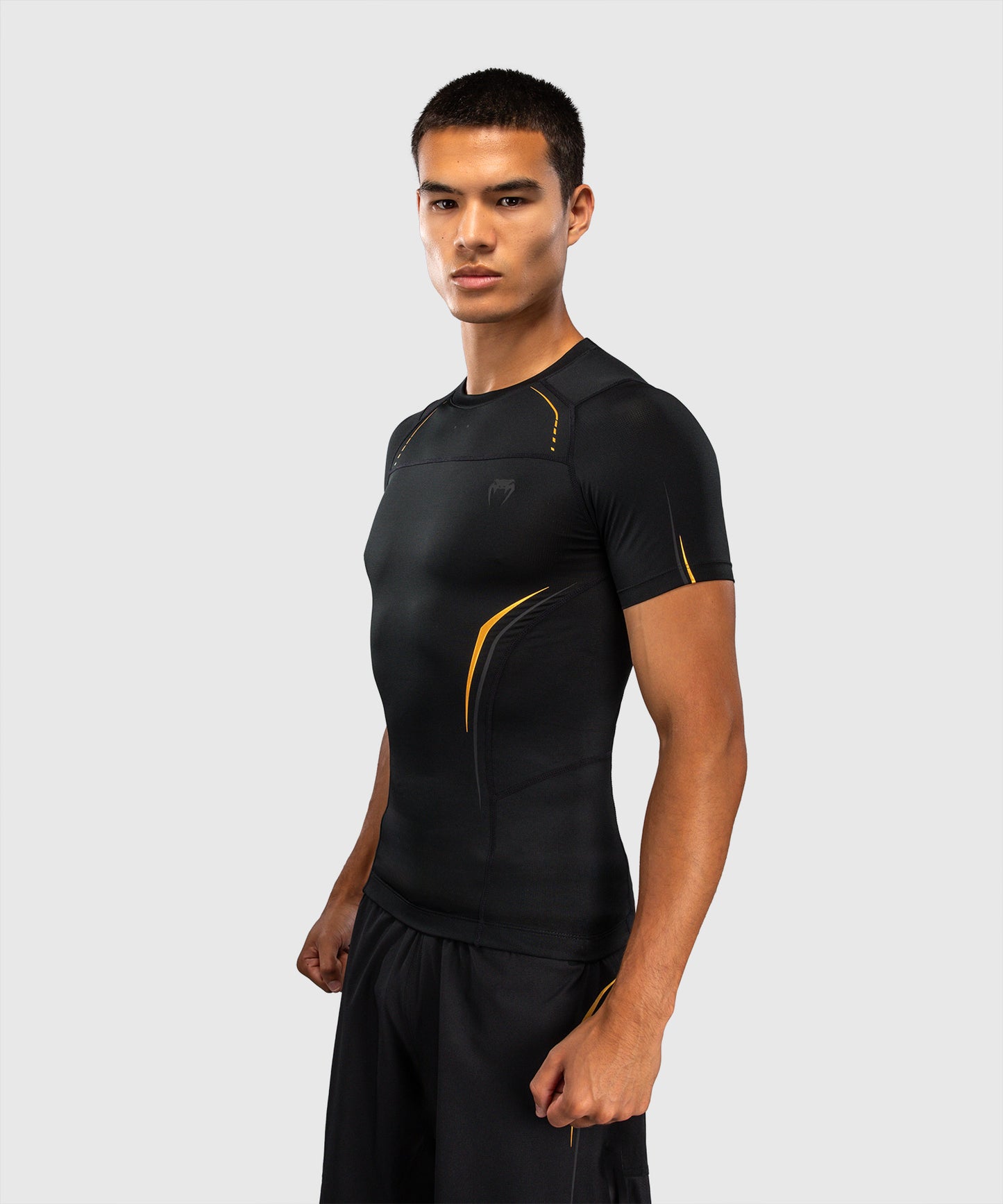 Venum G-Core Rashguard a Maniche Corte - Nero/Oro