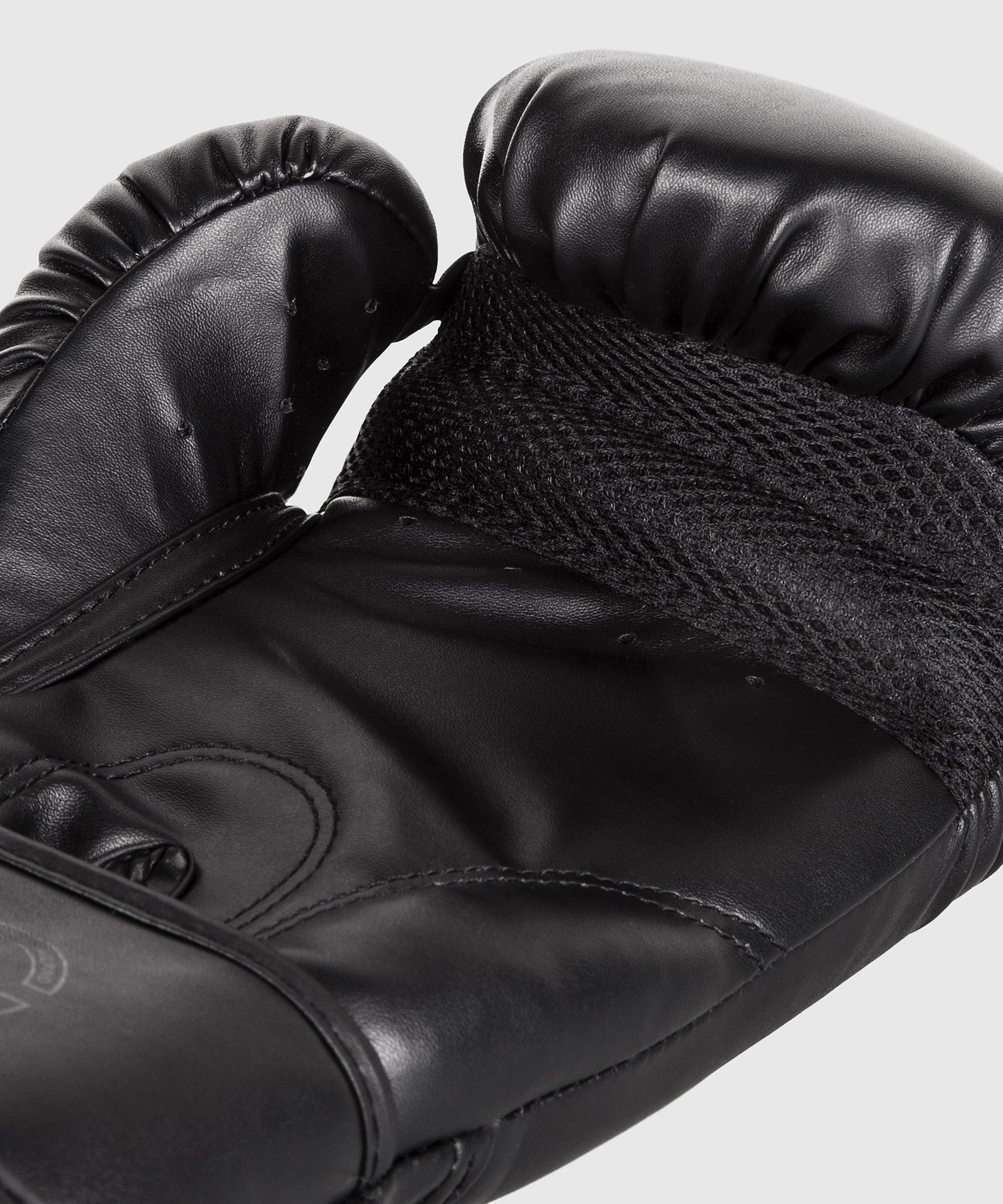 Venum Challenger 2.0 Boxhandschuhe - Schwarz/Schwarz