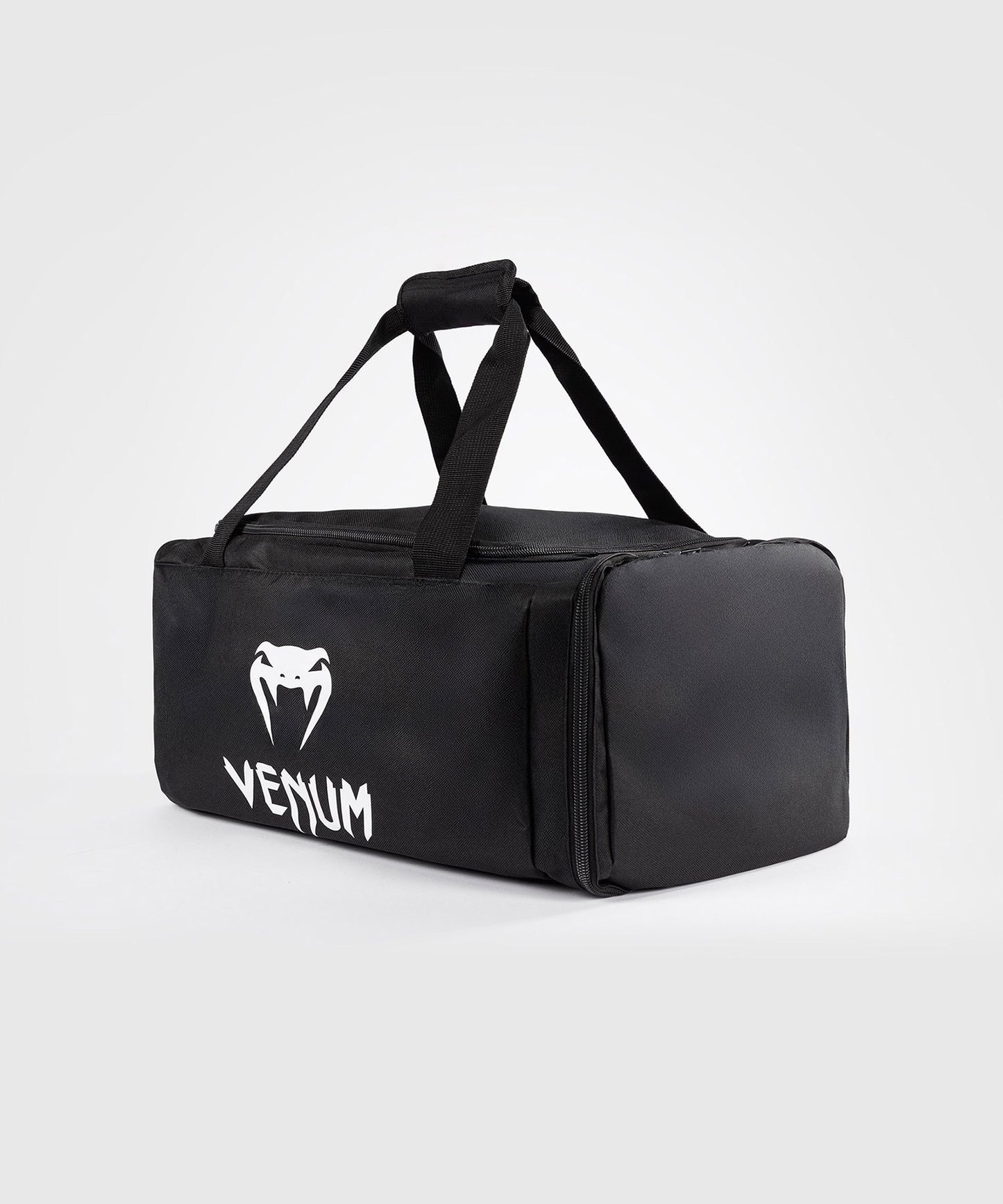 Venum Essential Sporttasche (26L) - Schwarz