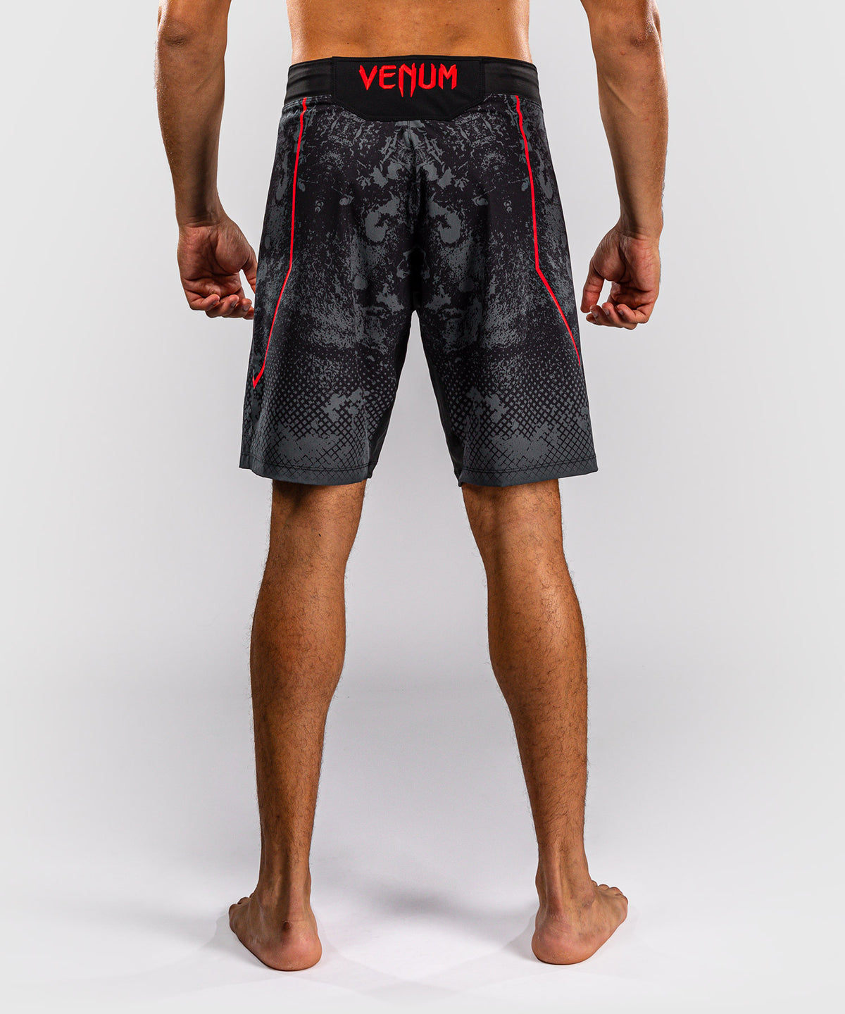 Venum x Batman Fightshorts - Negro/Gris/Rojo
