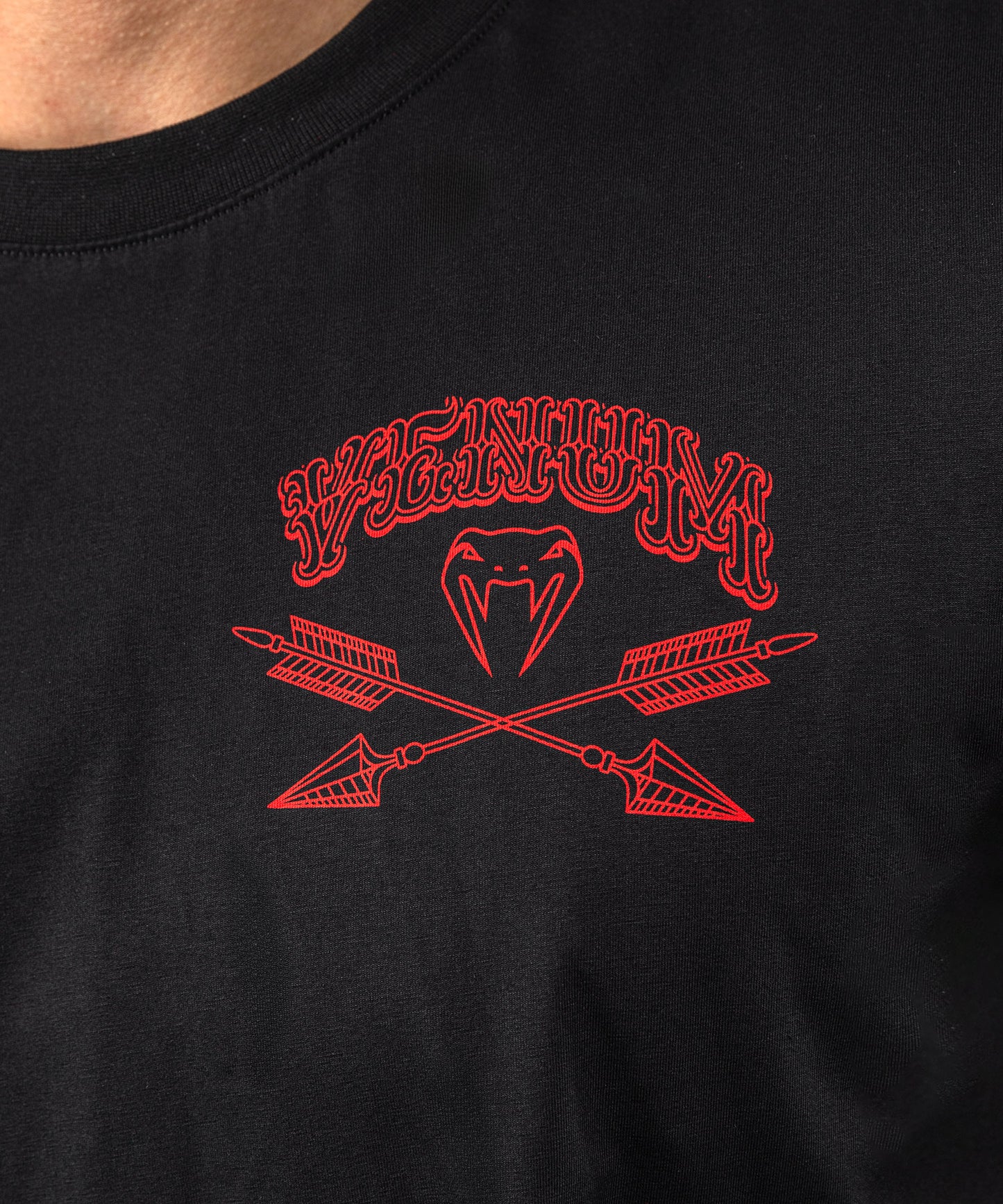 Venum Wolf Atak T-Shirt – Schwarz/Rot