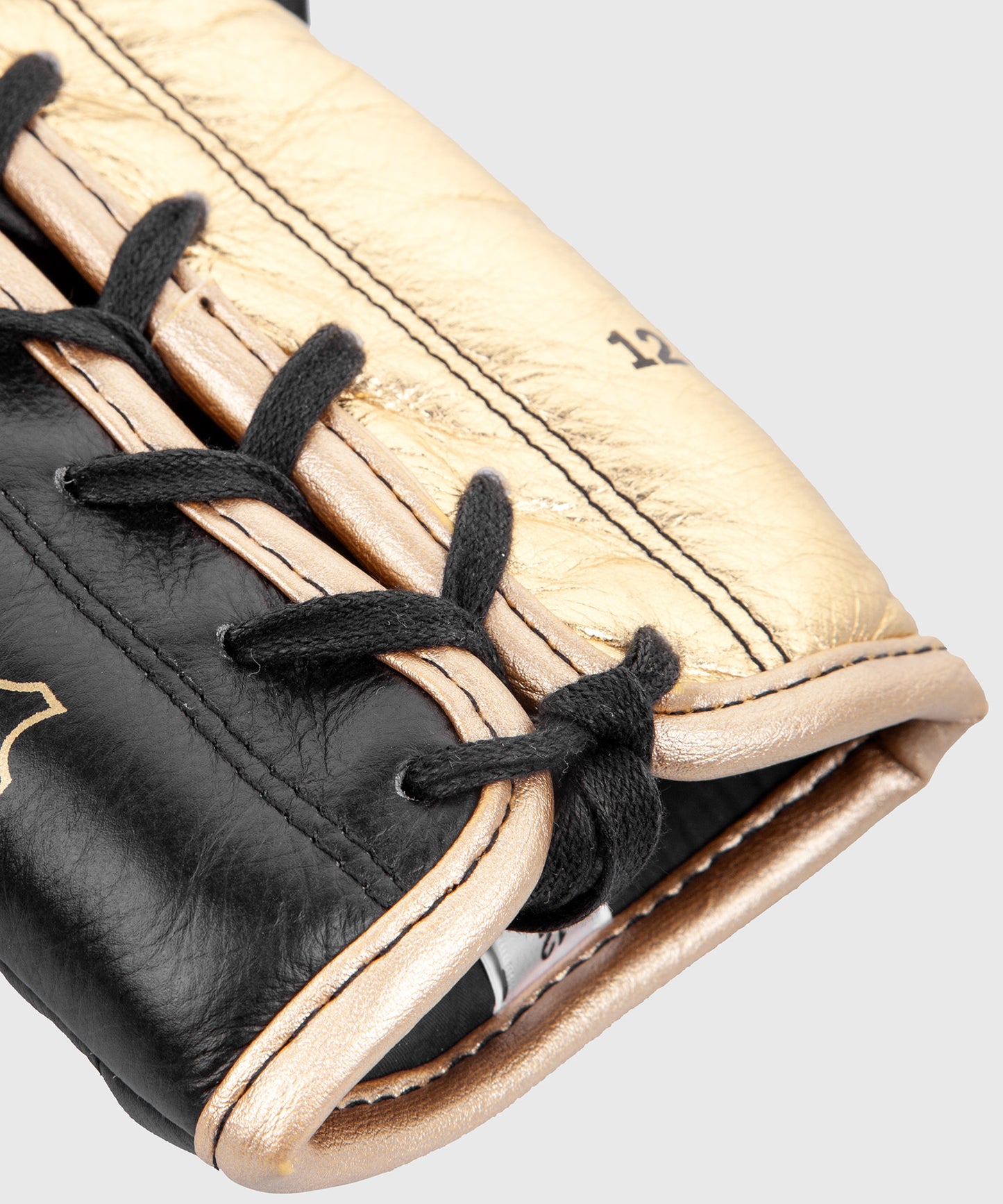 Gants de boxe à lacets Venum Giant 2.0 Pro - Noir/Or