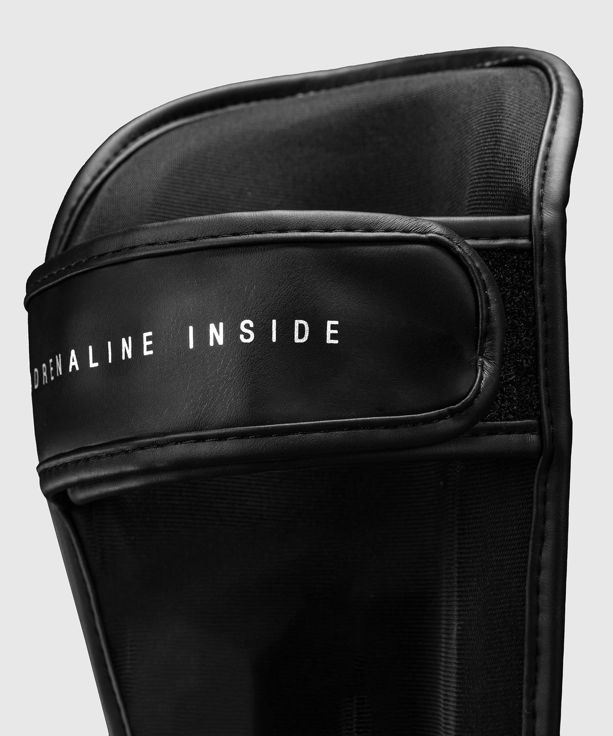 Venum Contender 1.5 Espinilleras - Negro/Blanco