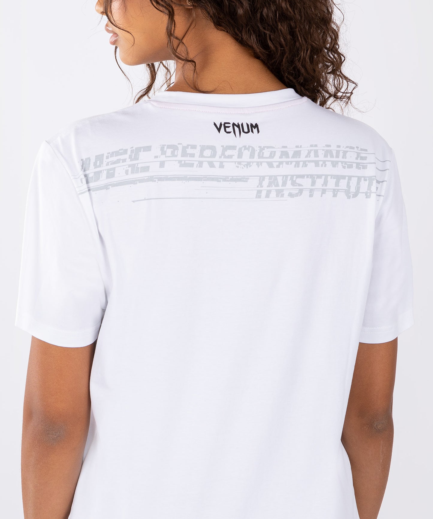 UFC Performance Institute 2.0 T-Shirt für Frauen - Weiß