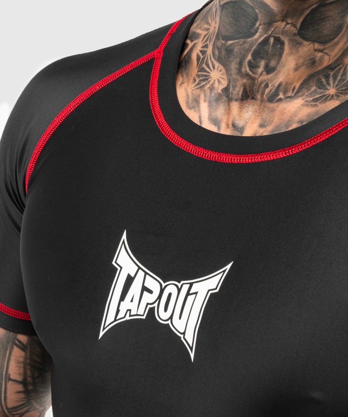 Tapout Functional Rashguard a Maniche Corte Slim Fit