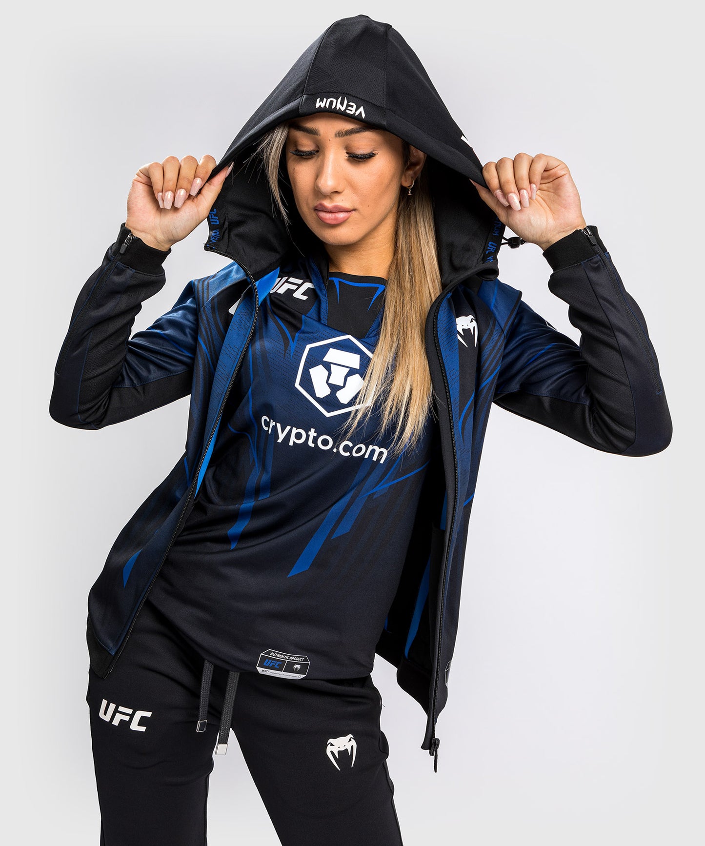 UFC Venum Authentic Fight Night 2.0 Walkout-Hoodie für Frauen – Midnight Edition