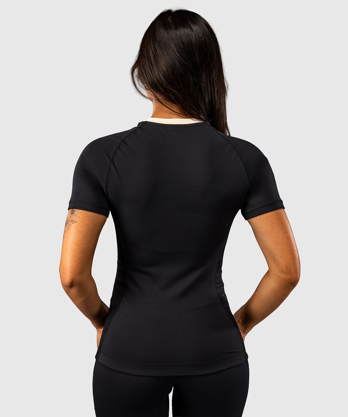 Venum Viper Damen Kurzarm-Rashguard - Schwarz