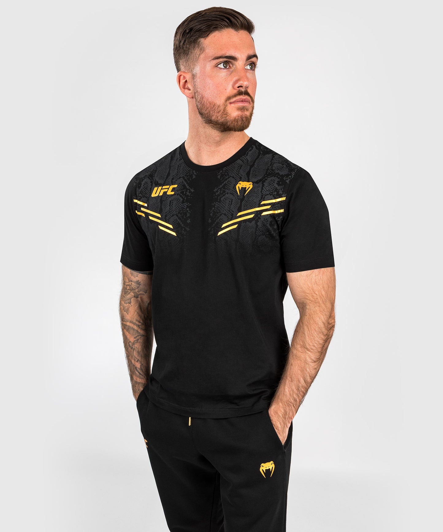 UFC Adrenaline by Venum Replica Kurzärmeliges Herren-T-Shirt - Champion