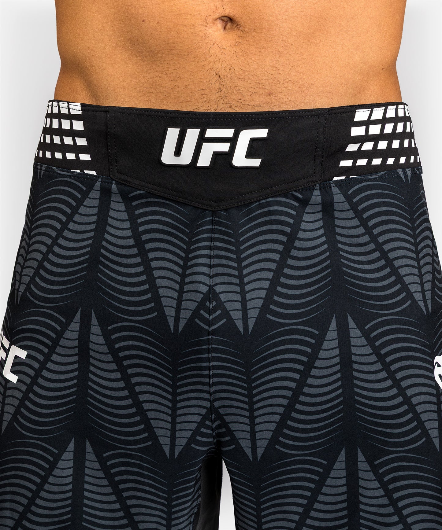 Short de combat coupe longue Homme UFC Zenith by Venum Authentic Fight Night - Noir