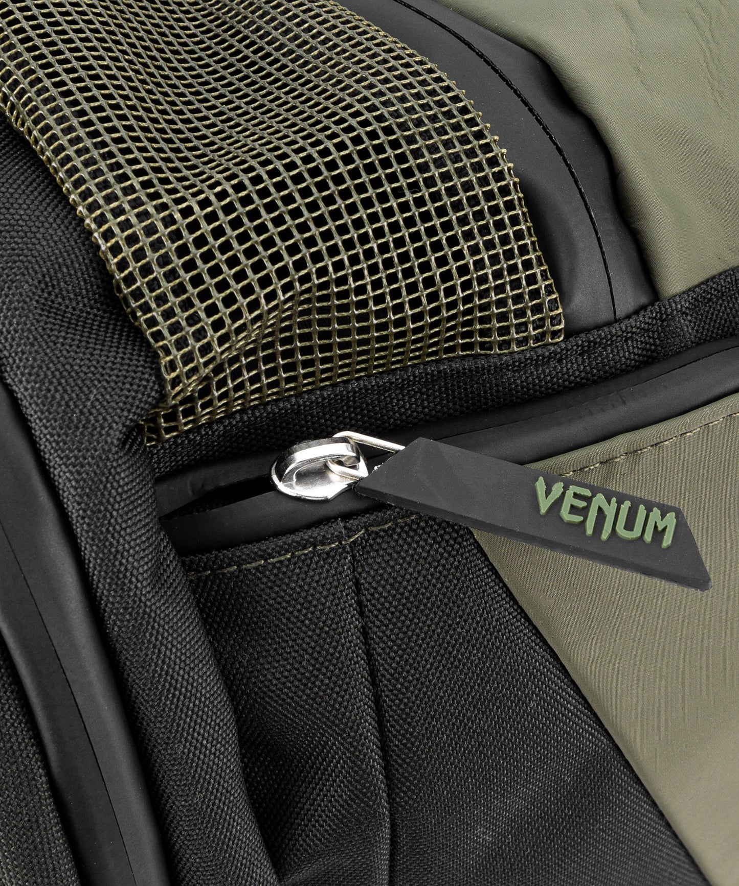Venum Trainer Lite Evo Sporttasche (48L) – Khaki/Schwarz