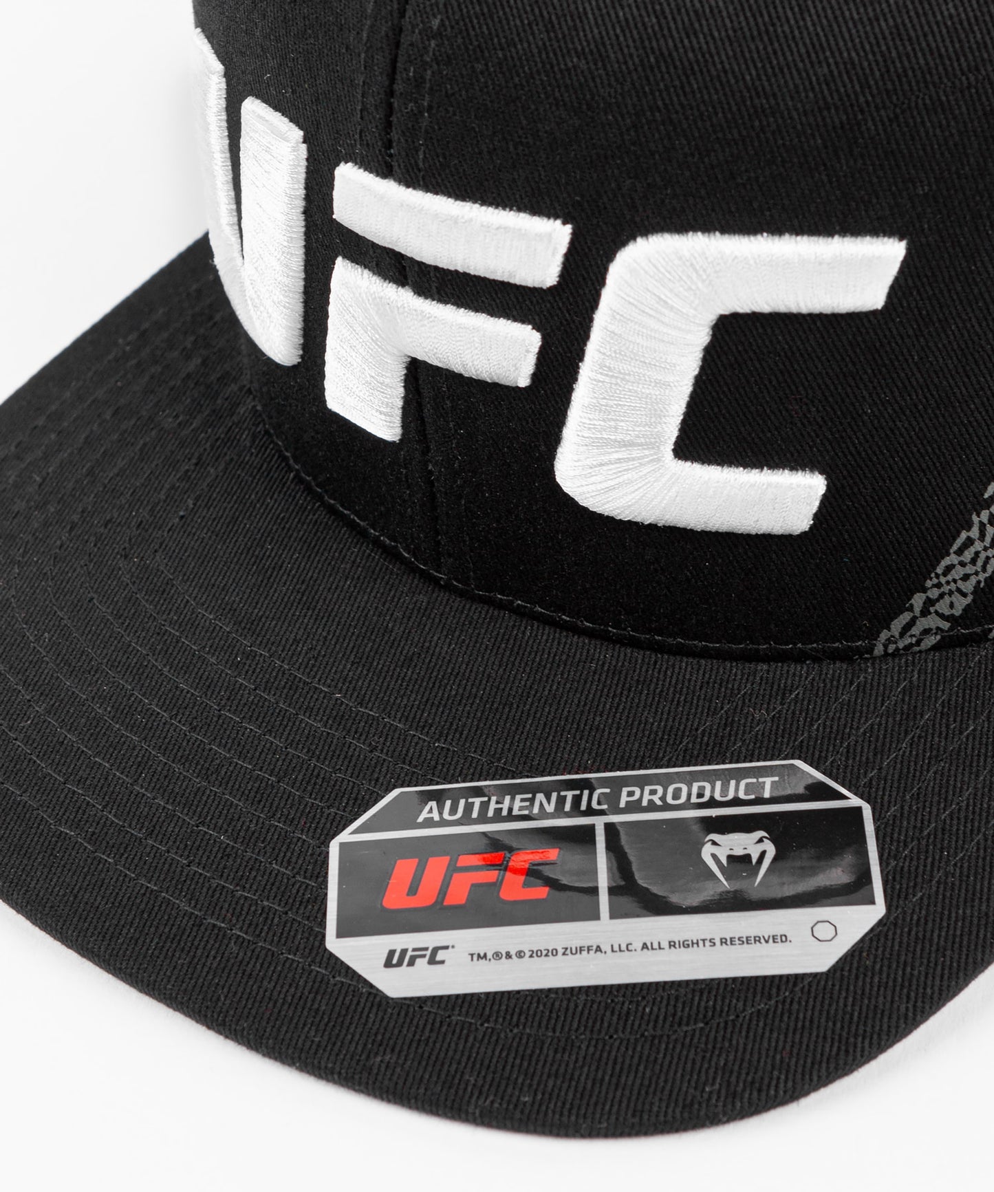 UFC Venum Authentic Fight Night Unisex Walkout Hat - Schwarz