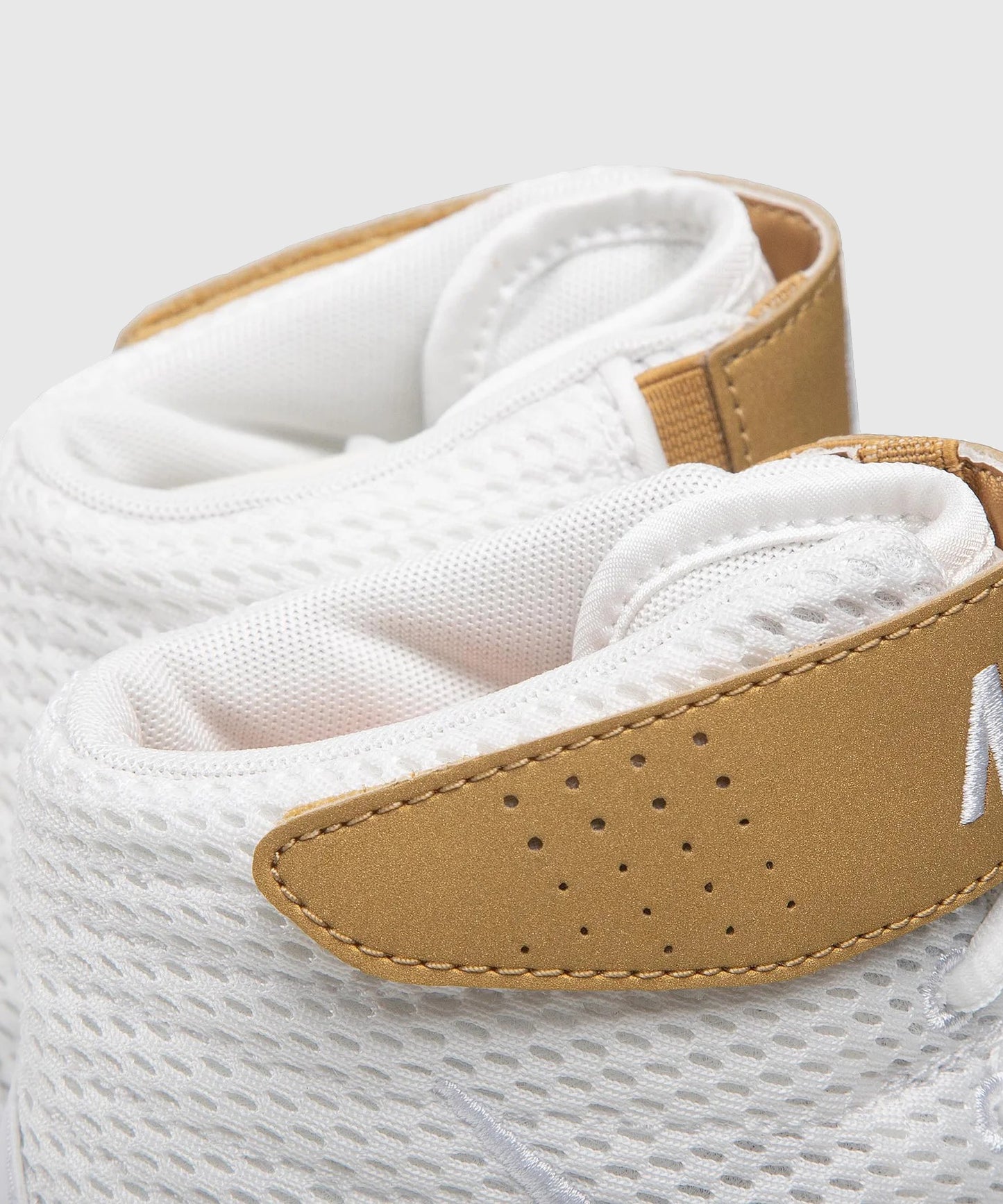 Chaussures de Lutte Inflict 3 Nike - Blanc/Or