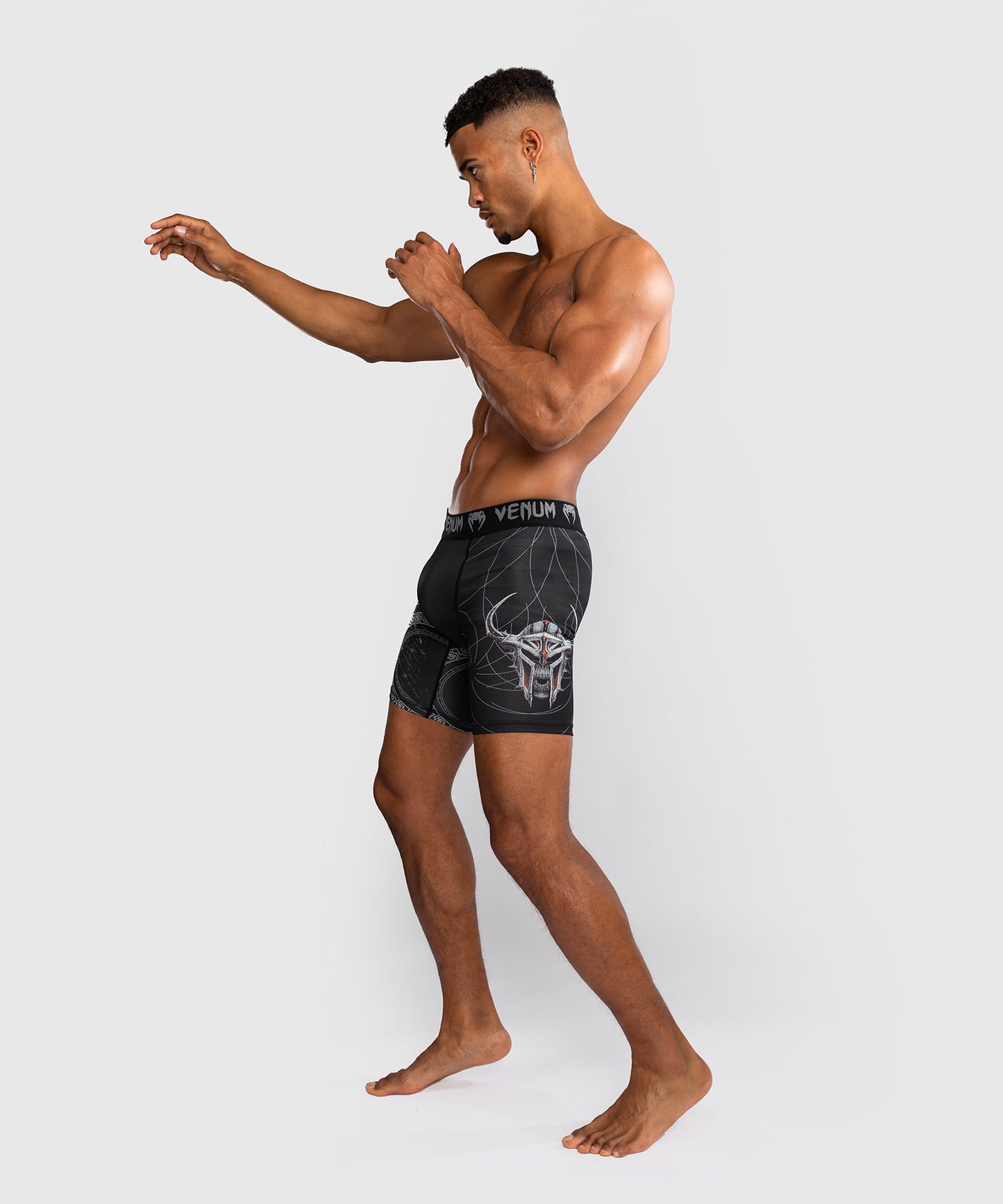 Venum Gladiator 5.0 Herren Vale Tudo Shorts - Schwarz/Silber