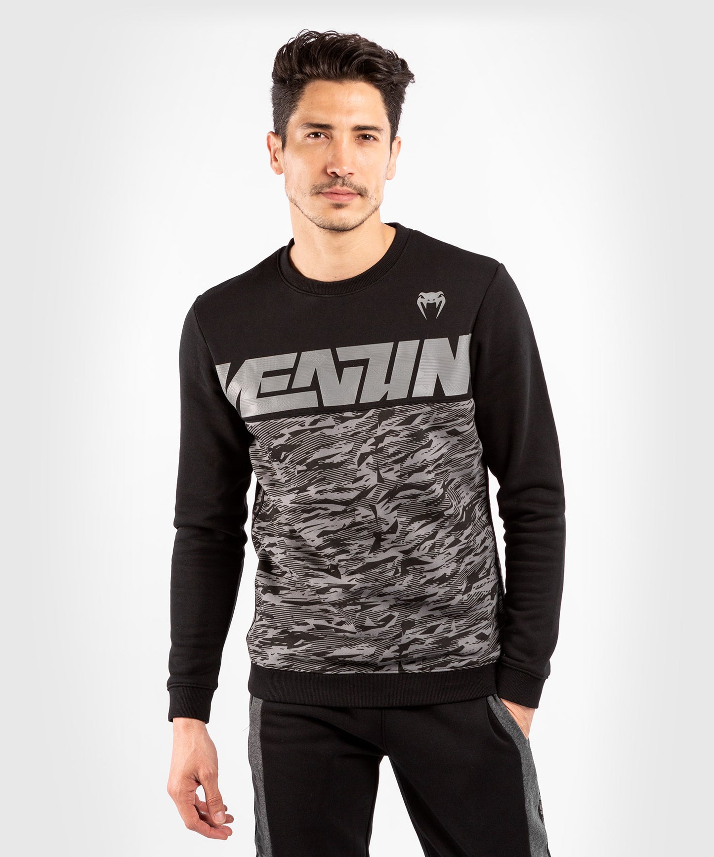 Venum Connect Sweatshirt mit Rundhalsausschnitt – Schwarz/Dunkles Camo