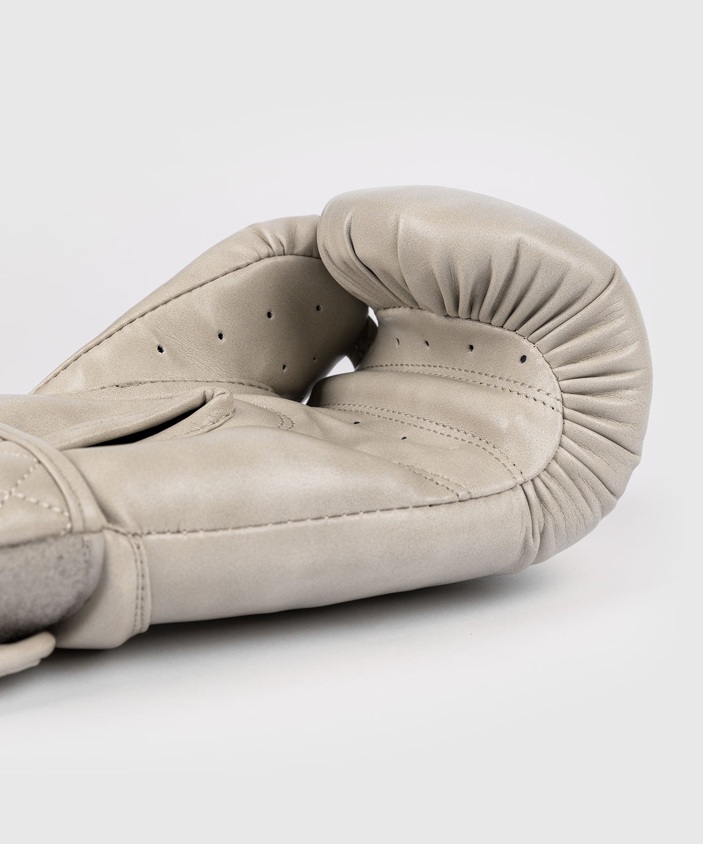Venum Impact Classic Boxhandschuhe – Elfenbein