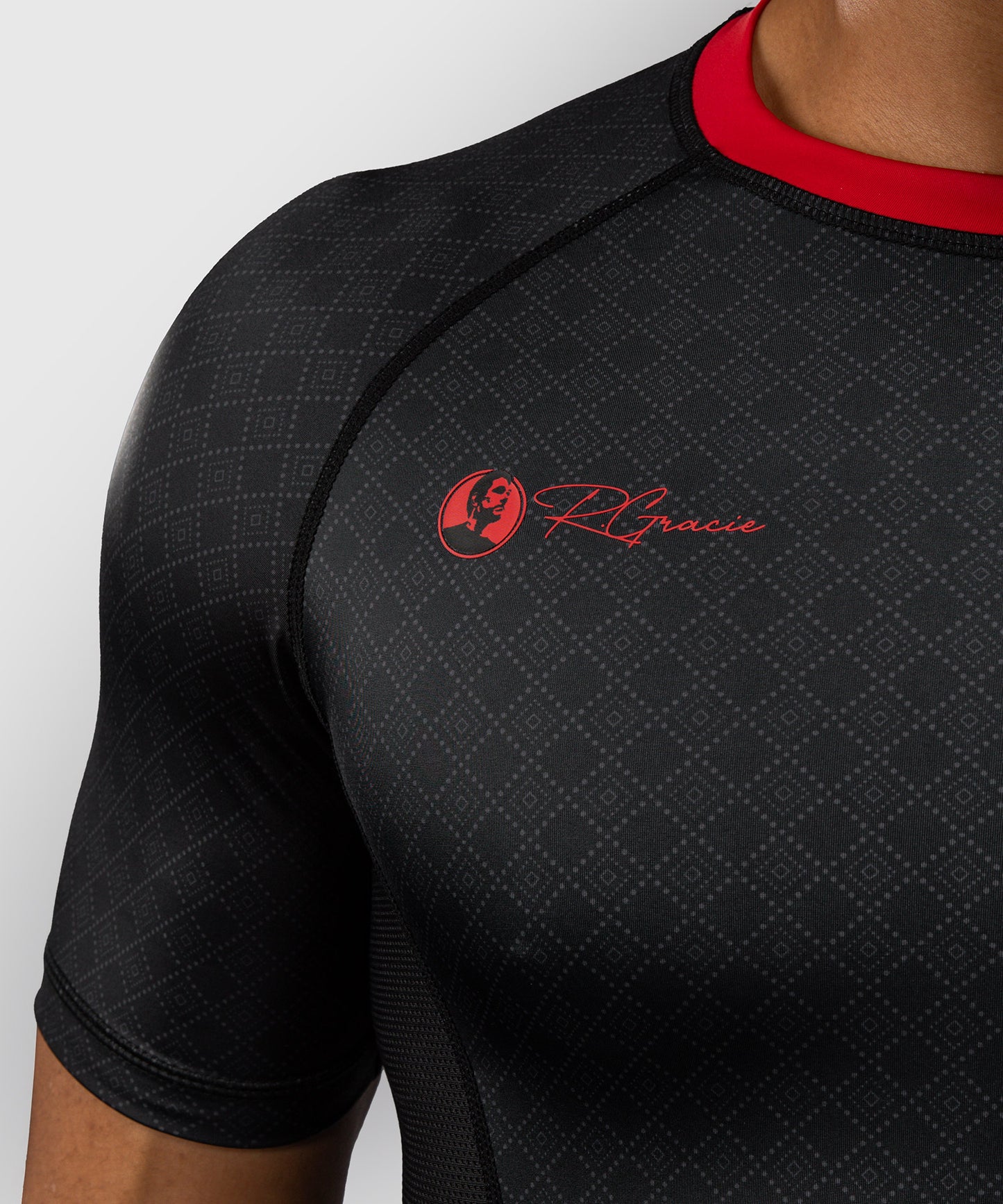 Rashguard à Manches Courtes Venum x Roger Gracie Signature - Noir/Rouge