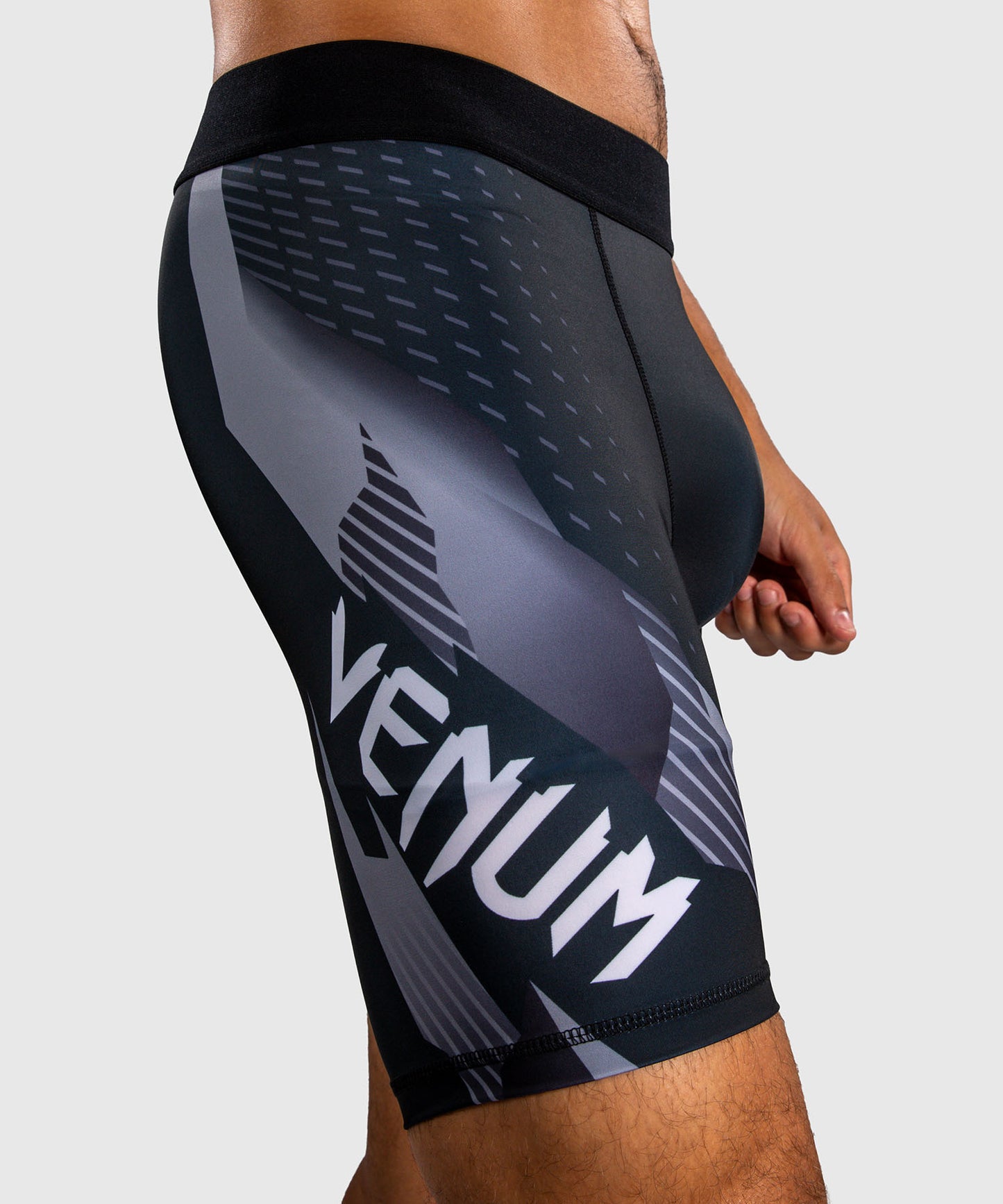 Venum No-Gi 6.0 Pantalón Corto de Compresión - Negro/Blanco