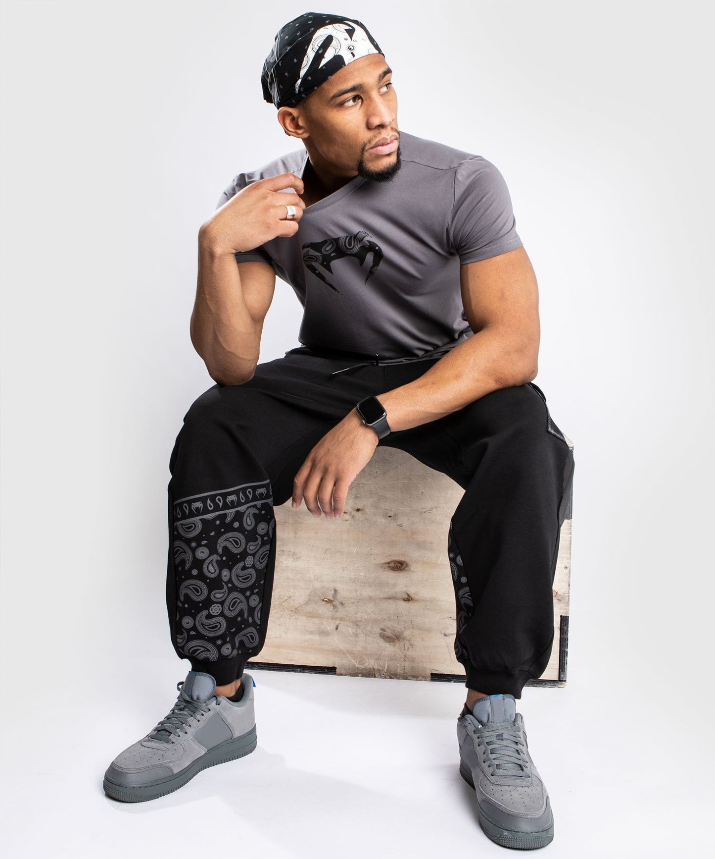 Venum Cali 34 Jogging Pants - Oversize - Black