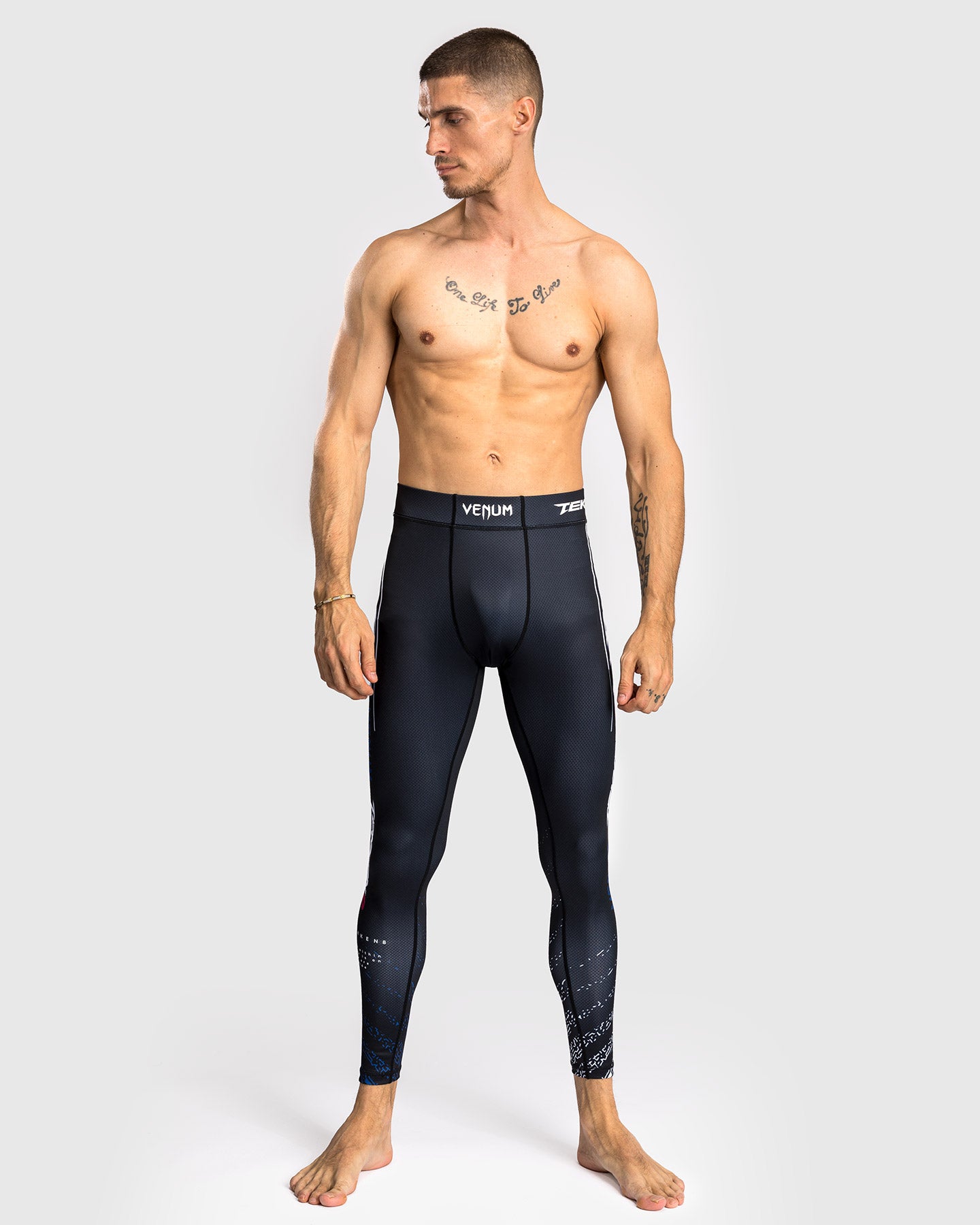 Pantalon de compression Venum x TEKKEN 8 - Jin Kazama - Bleu/Noir/Blanc