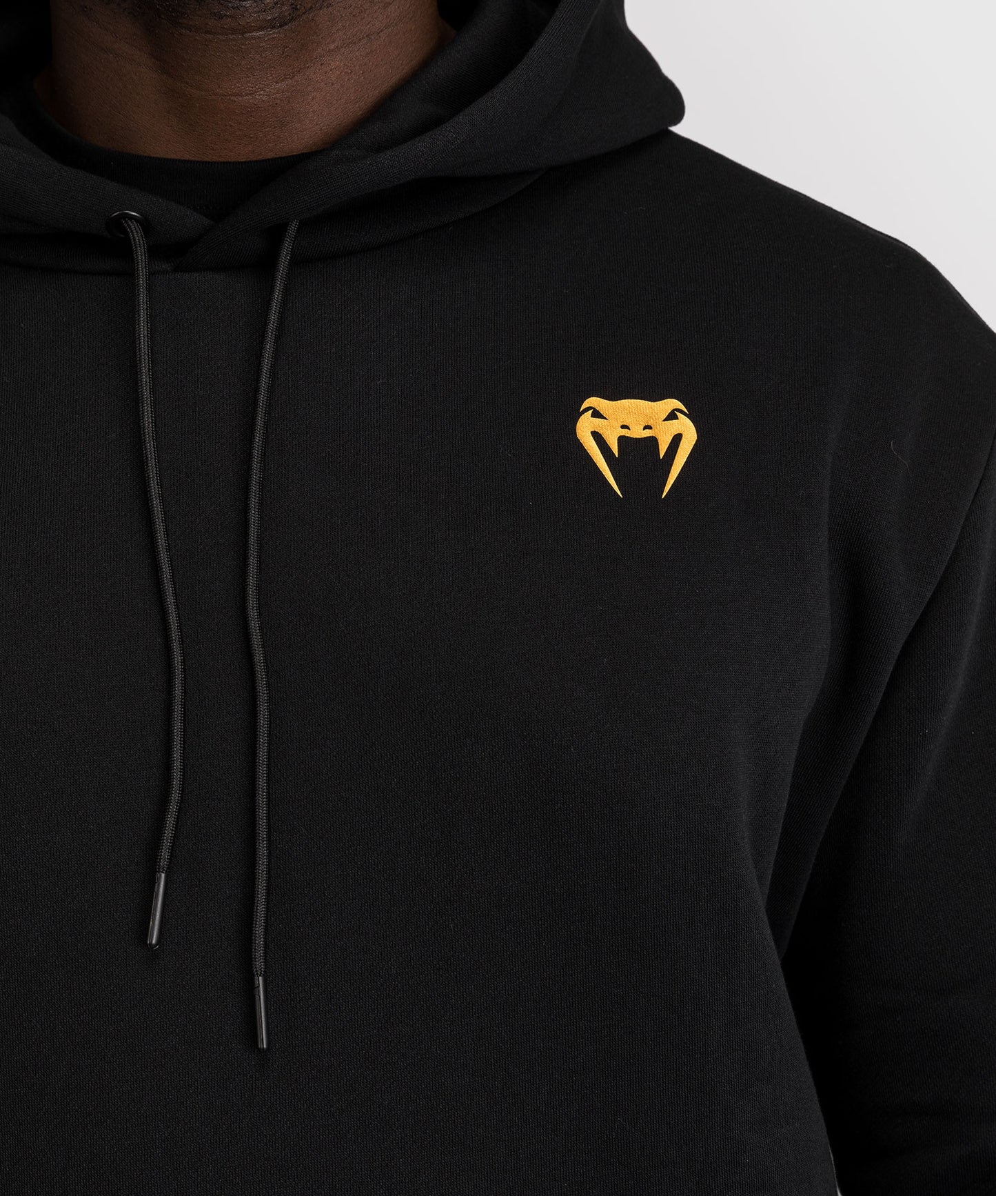 Sweat à Capuche Venum Serpenti – Noir/Argent/Or