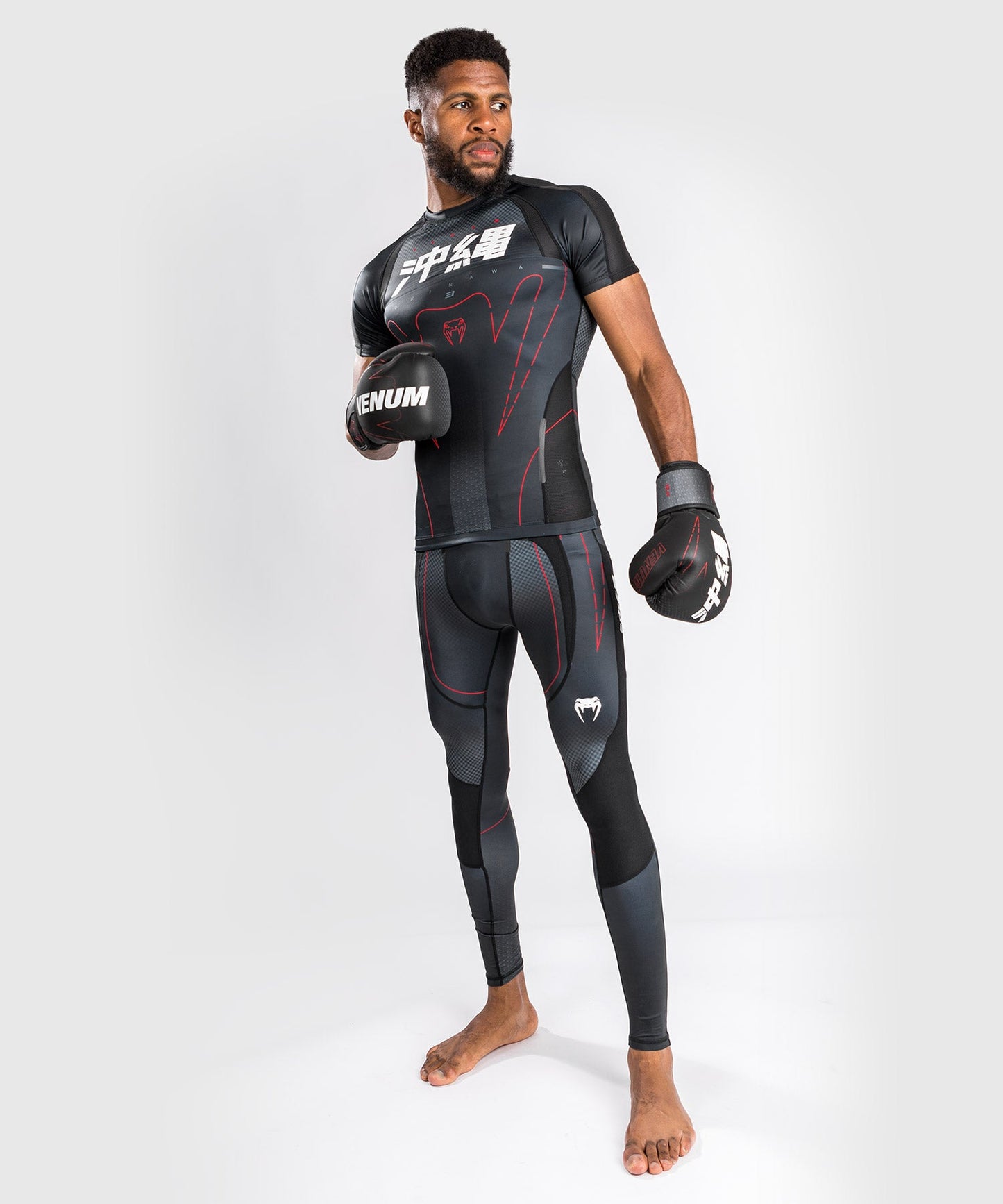 Rashguard Venum Okinawa 3.0 - Manches Courtes- Noir/Rouge