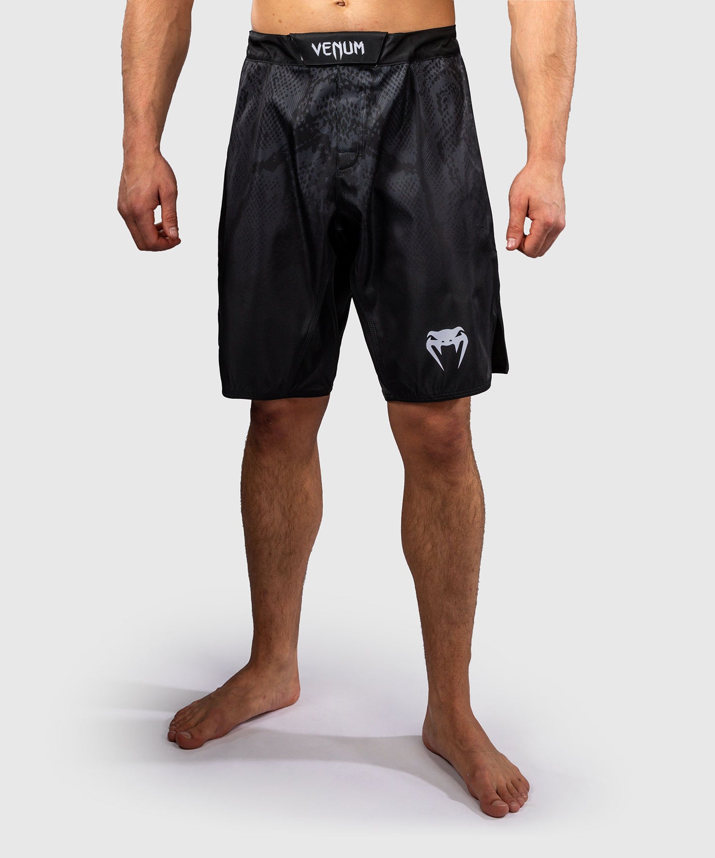 Venum Black Viper Fightshort - Black