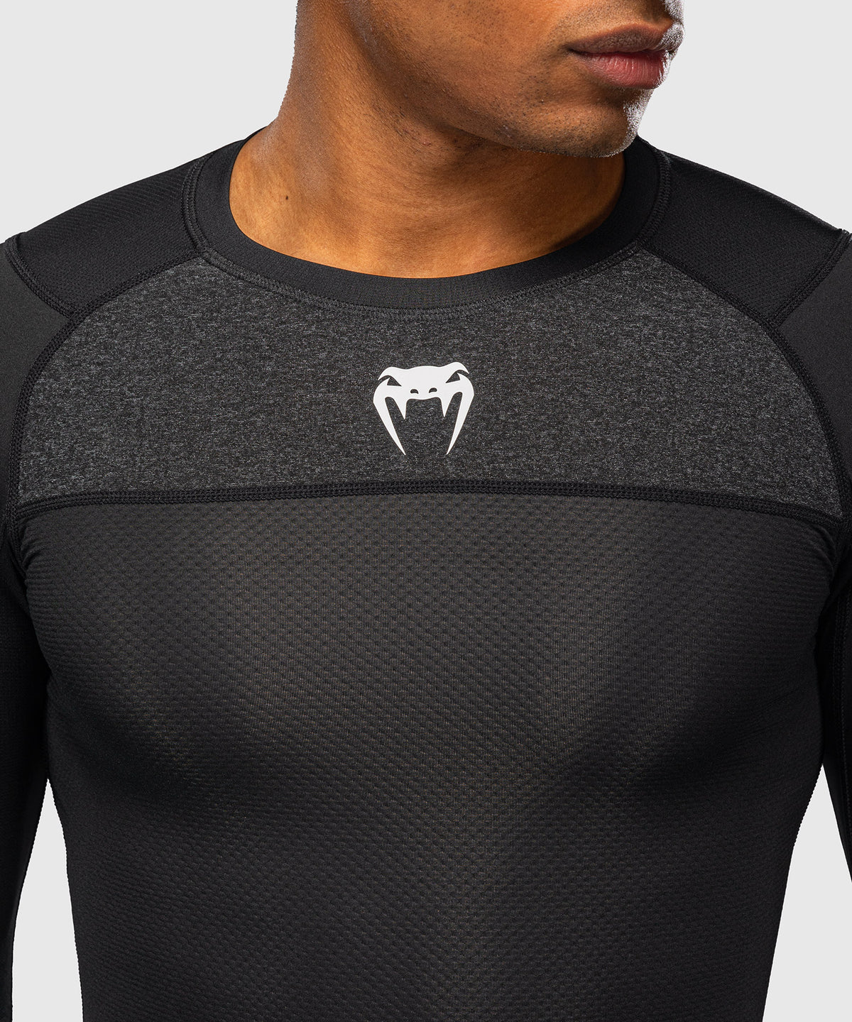 Venum G-Fit Scale Rashguard de manga larga - Negro