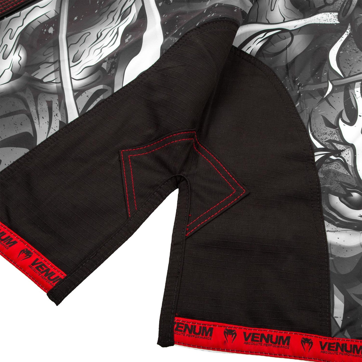 Venum Devil BJJ Gi - Weiß / Schwarz
