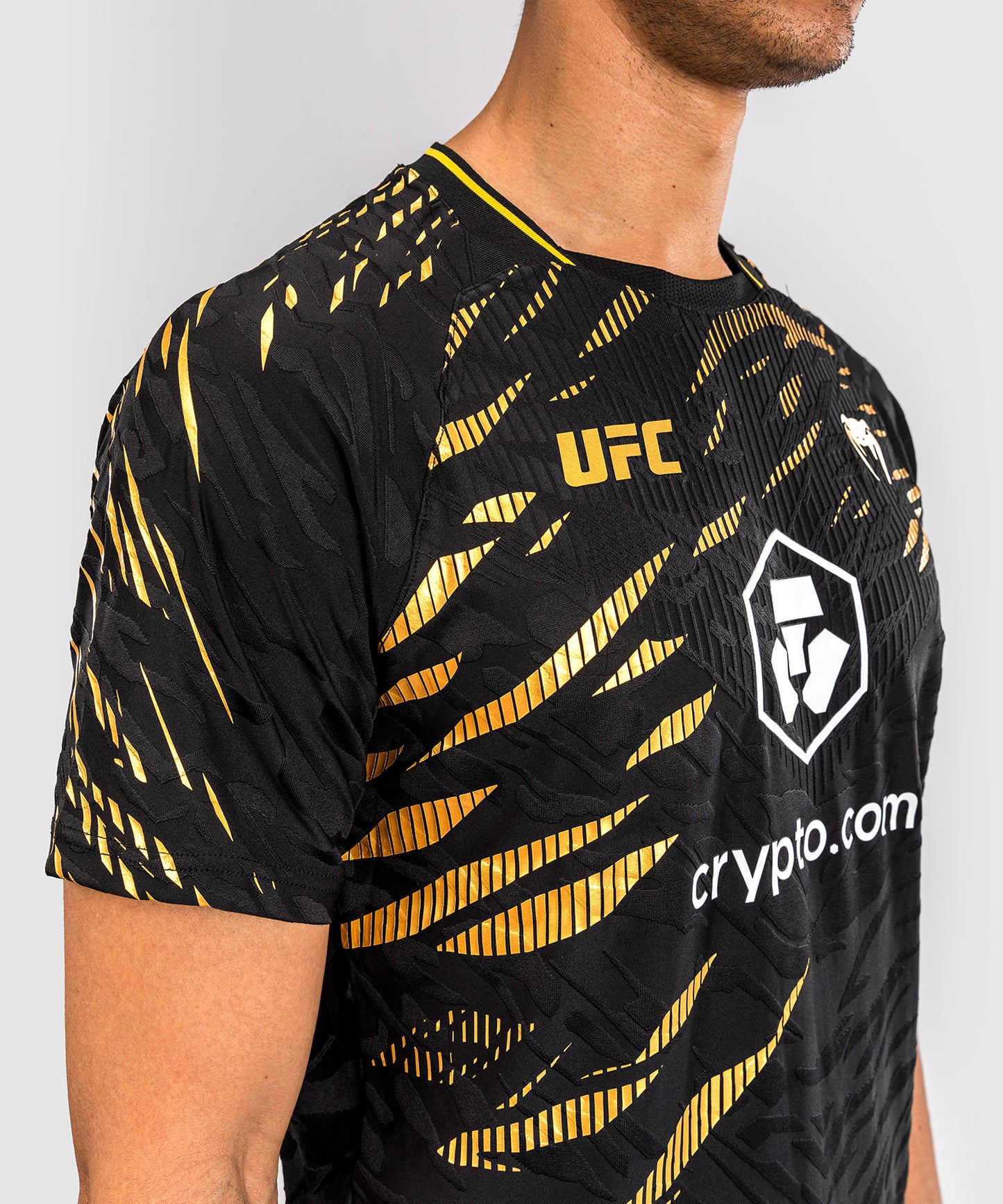 UFC Fusion by Venum Authentic Fight Night Herren Walkout Jersey - Champion