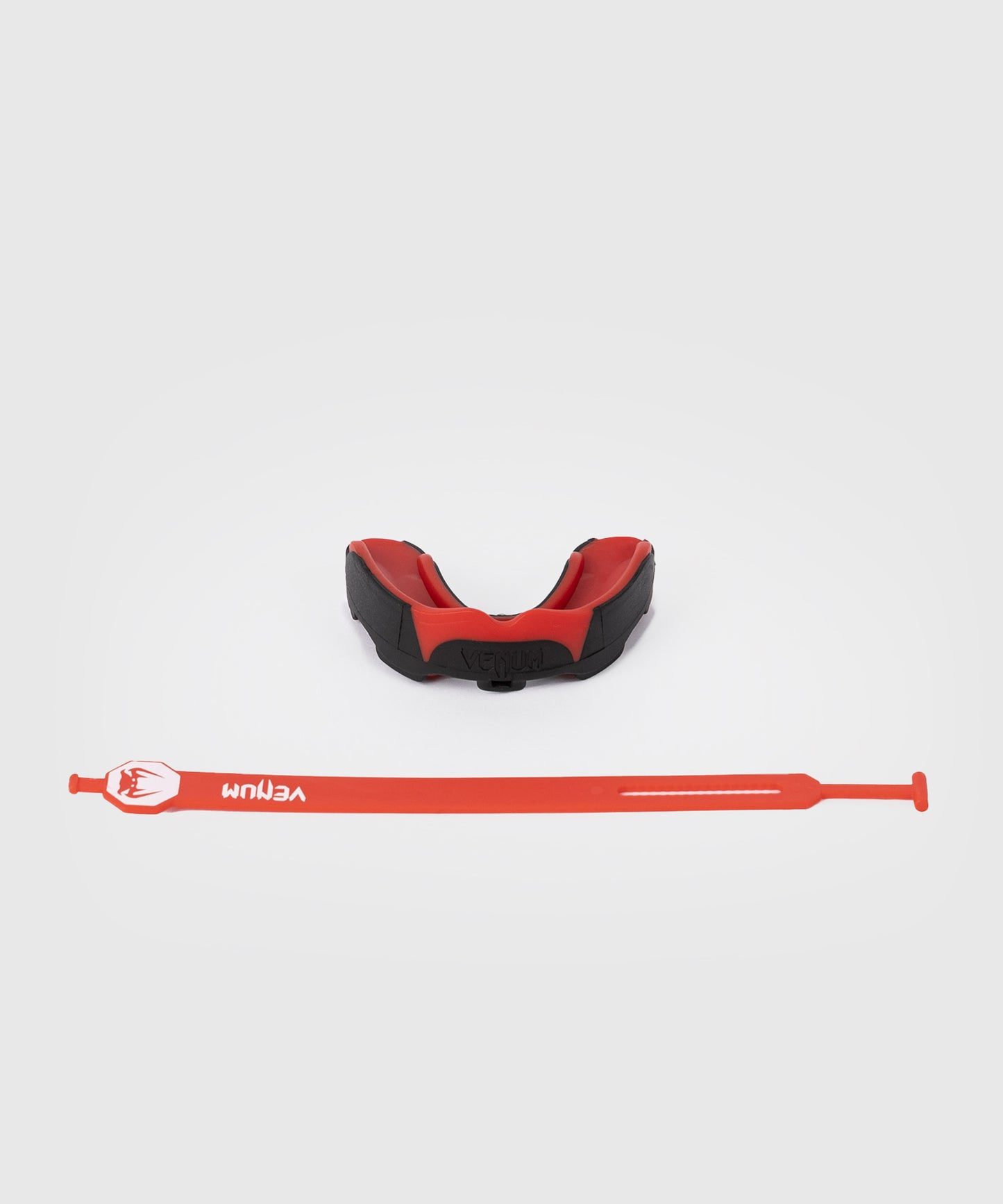Protège-dents Venum Predator – Noir/Rouge avec sangle/sans sangle