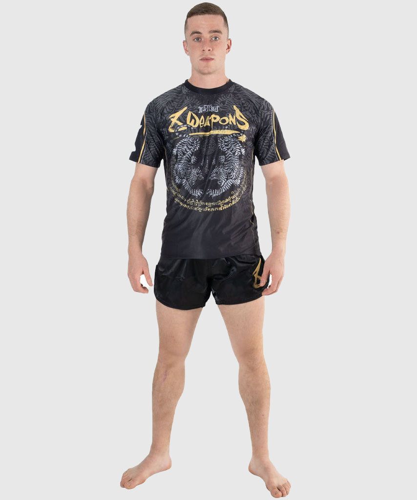 8 Weapons Functional Tiger Yant Camiseta - Negro/Amarillo