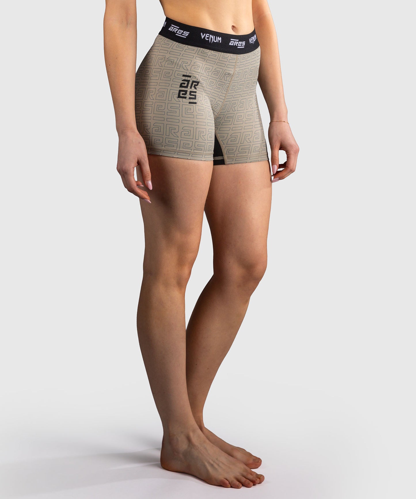 Venum x Ares 2.0 Trainingsshorts für Damen – Sand
