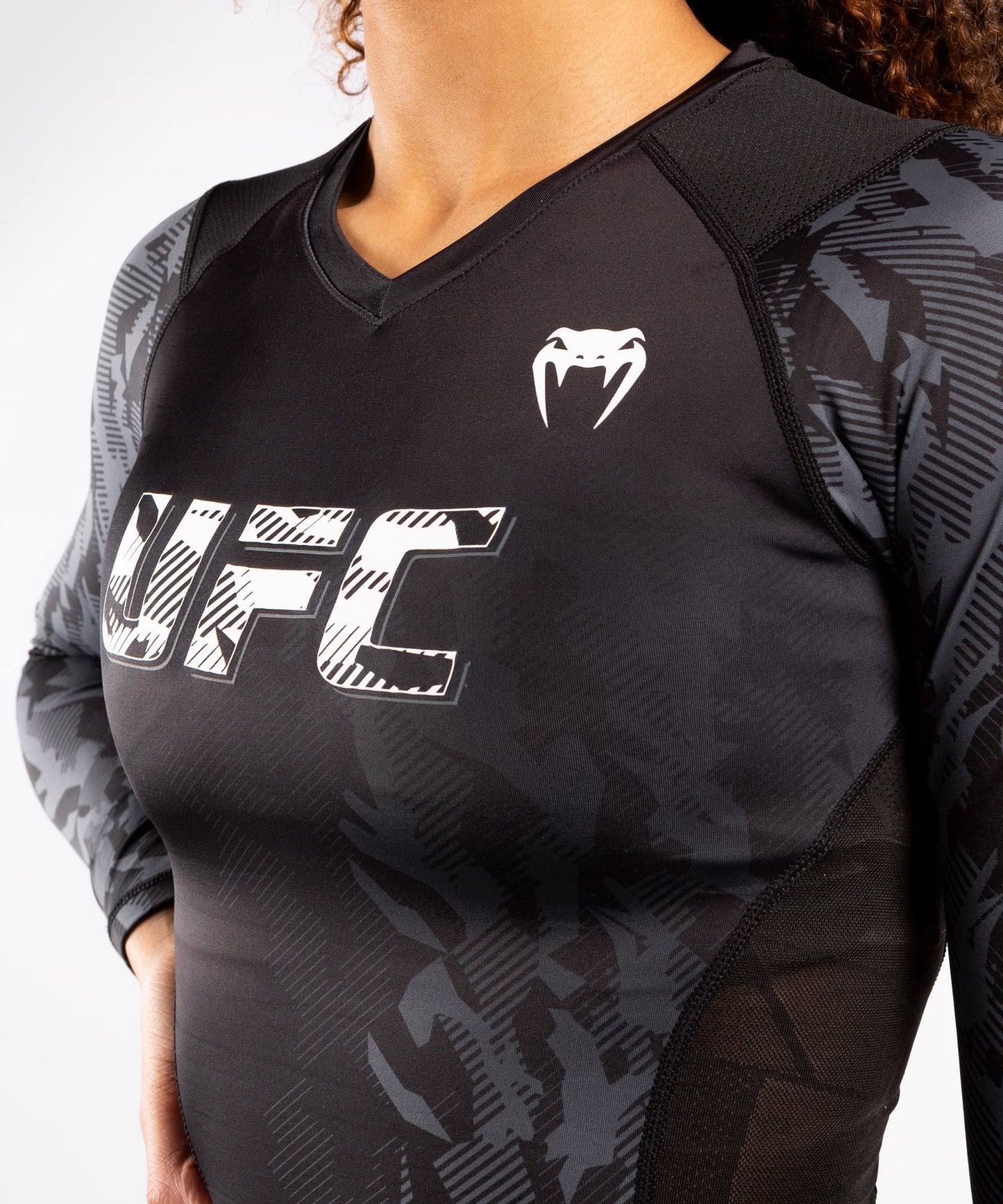 Women's UFC Venum Authentic Fight Week Long Sleeve Compression T-Shirt - Black