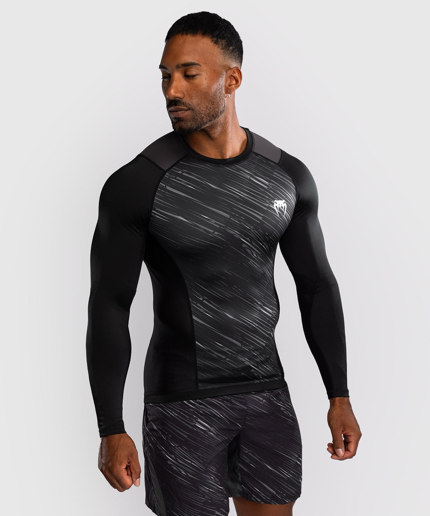 Venum Rapid Long Sleeve Rashguard - Black/Storm Grey