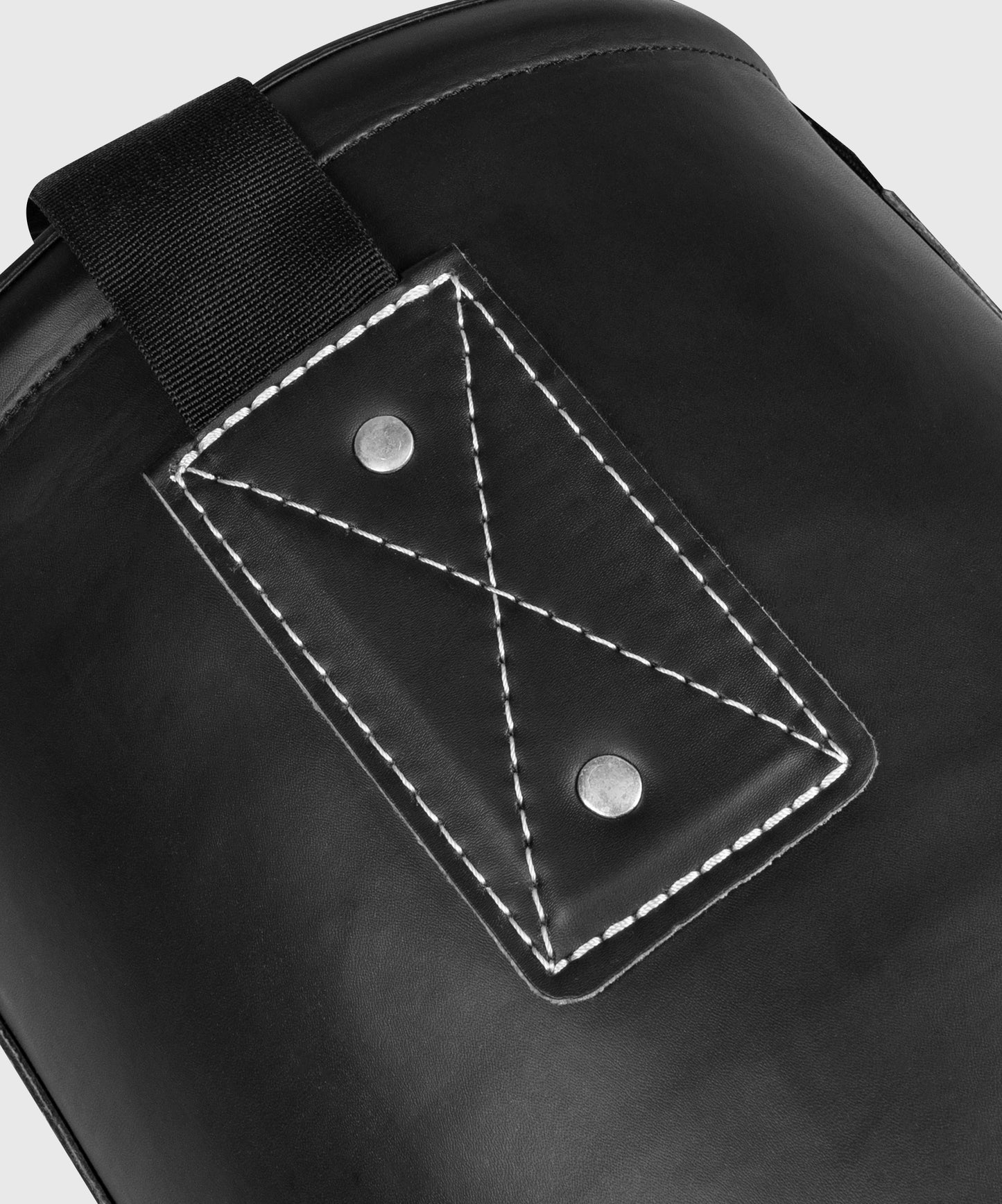 Venum Origins Boxsack - Schwarz/Weiß (Deckenhalterung inklusive)