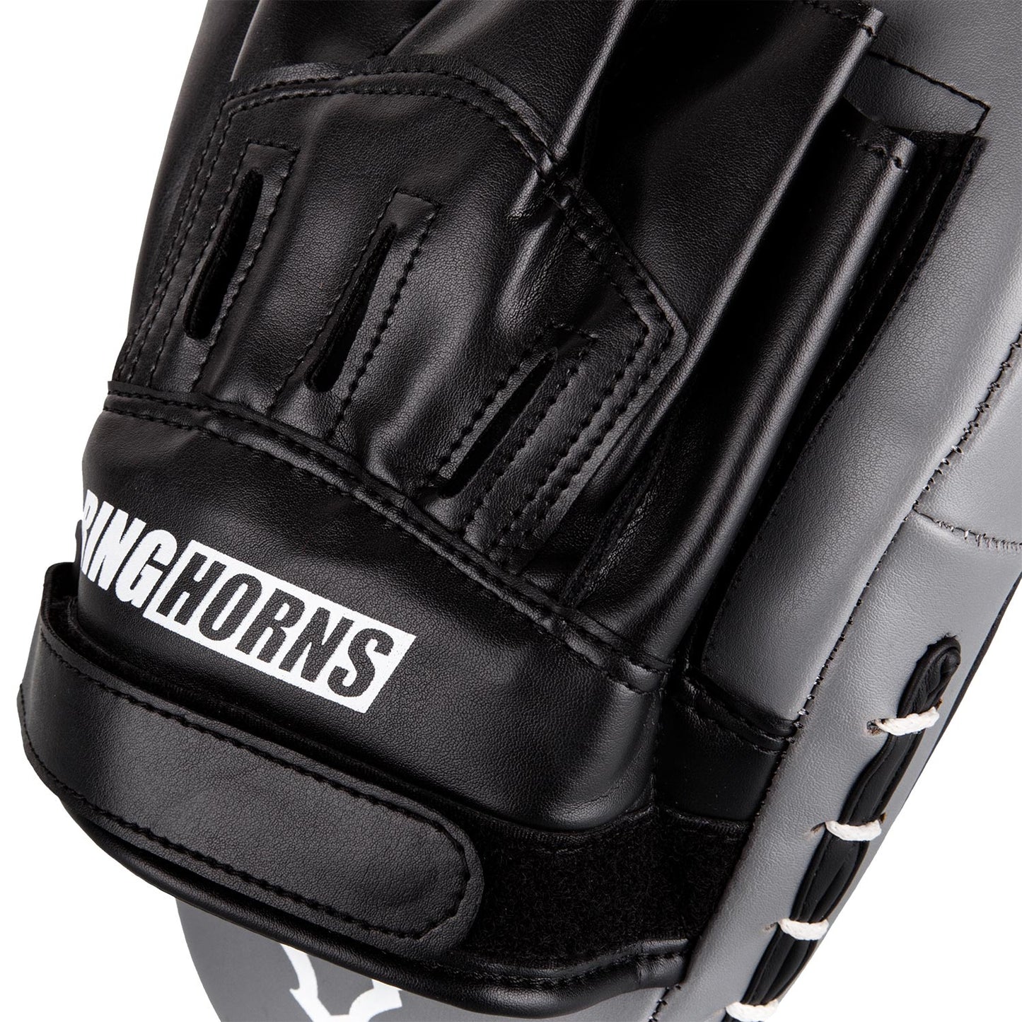 Ringhorns Charger by Venum Boxhandschuhe