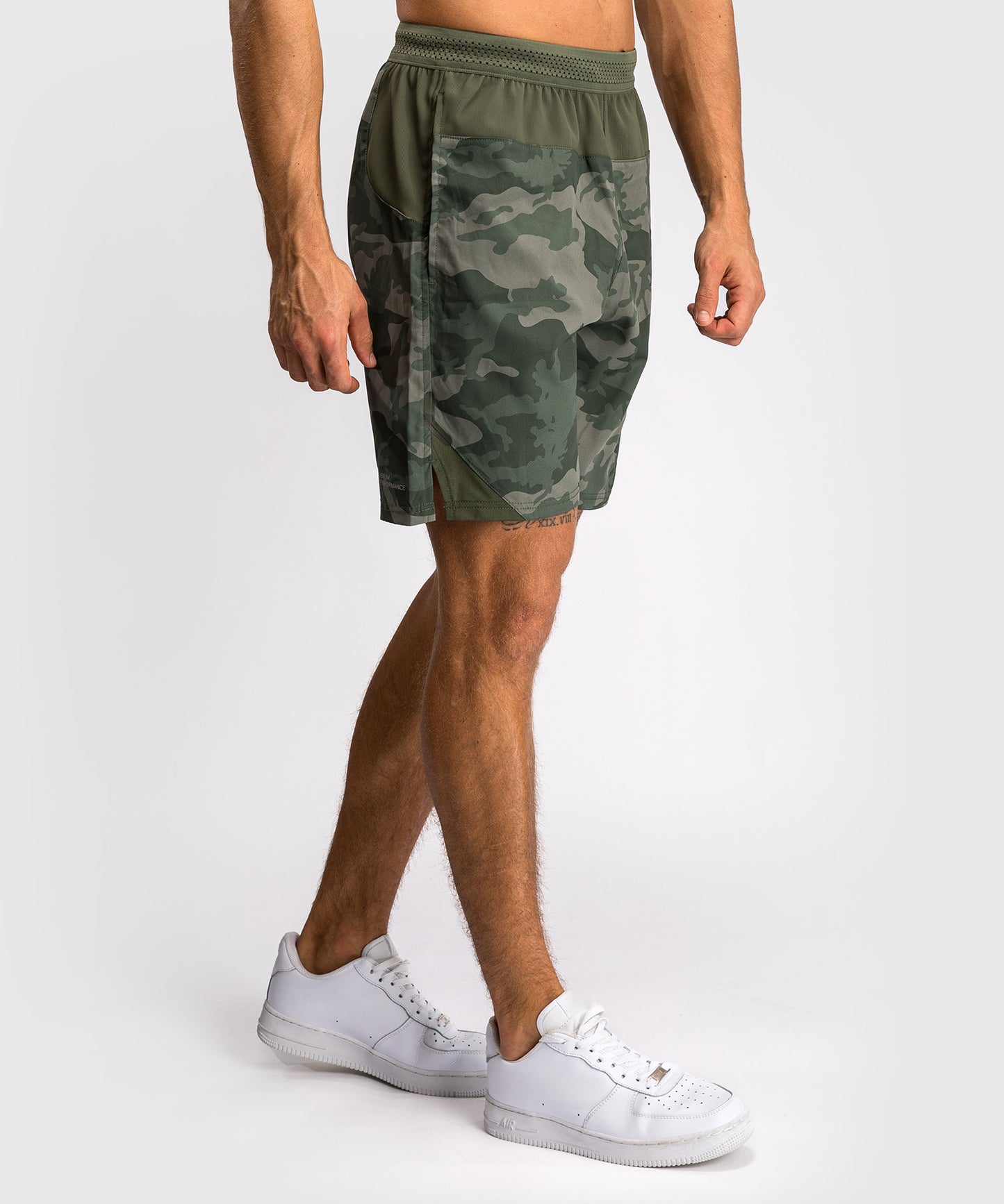 Venum G-Fit Air Herren Trainingsshorts - Armee Camouflage