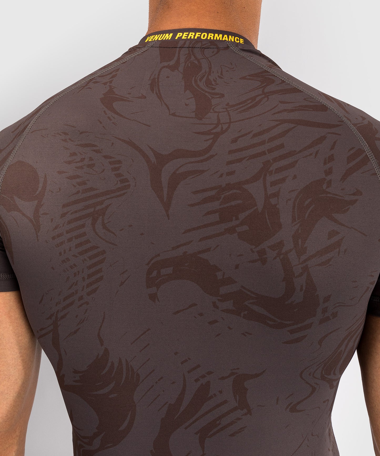 Rashguard Performance à Manches Courtes pour Hommes UFC Fusion by Venum Fight Week - Marron Terrestre