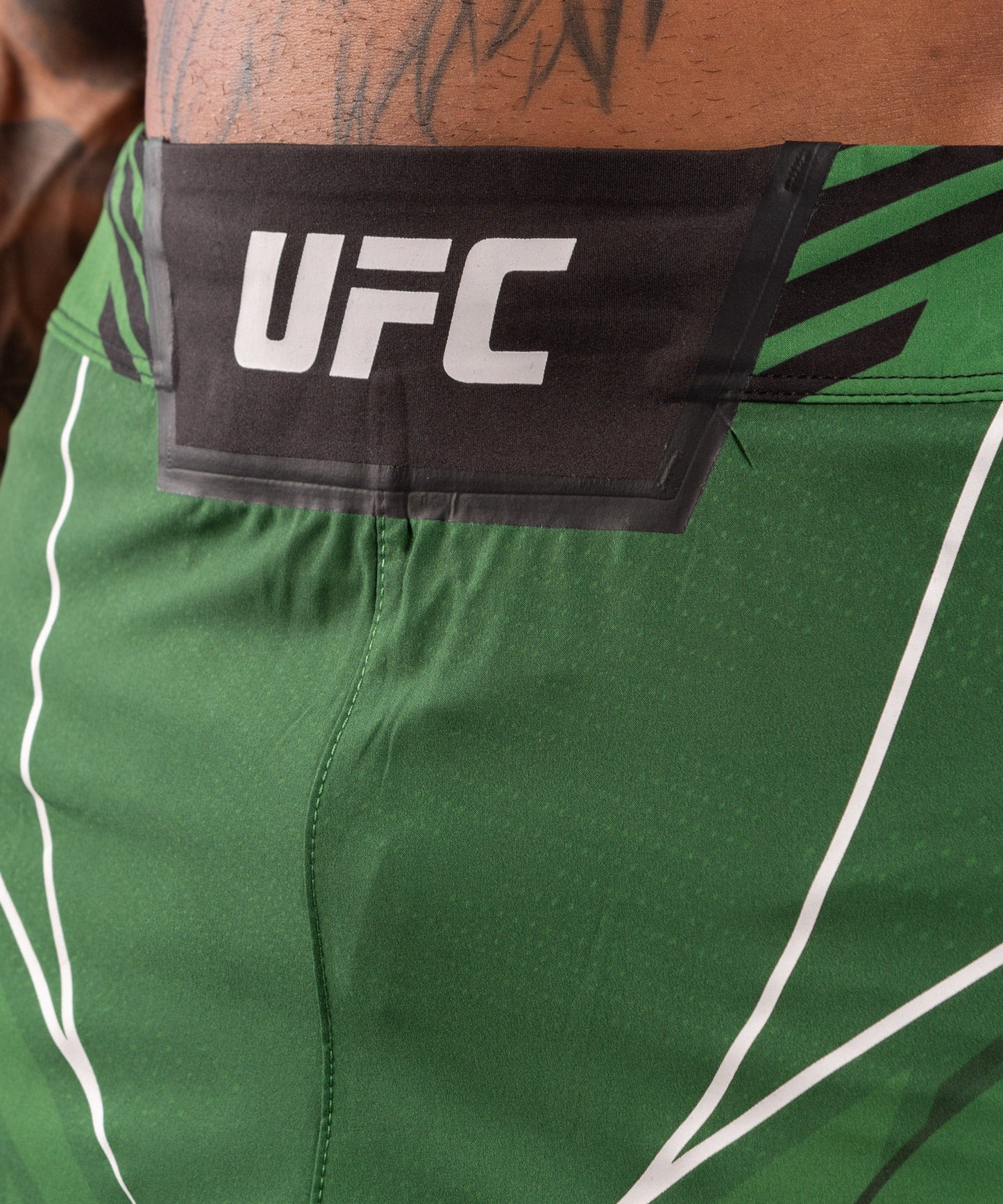 UFC Herren Fightshorts Venum Authentic Fight Night - Long Cut - Grün