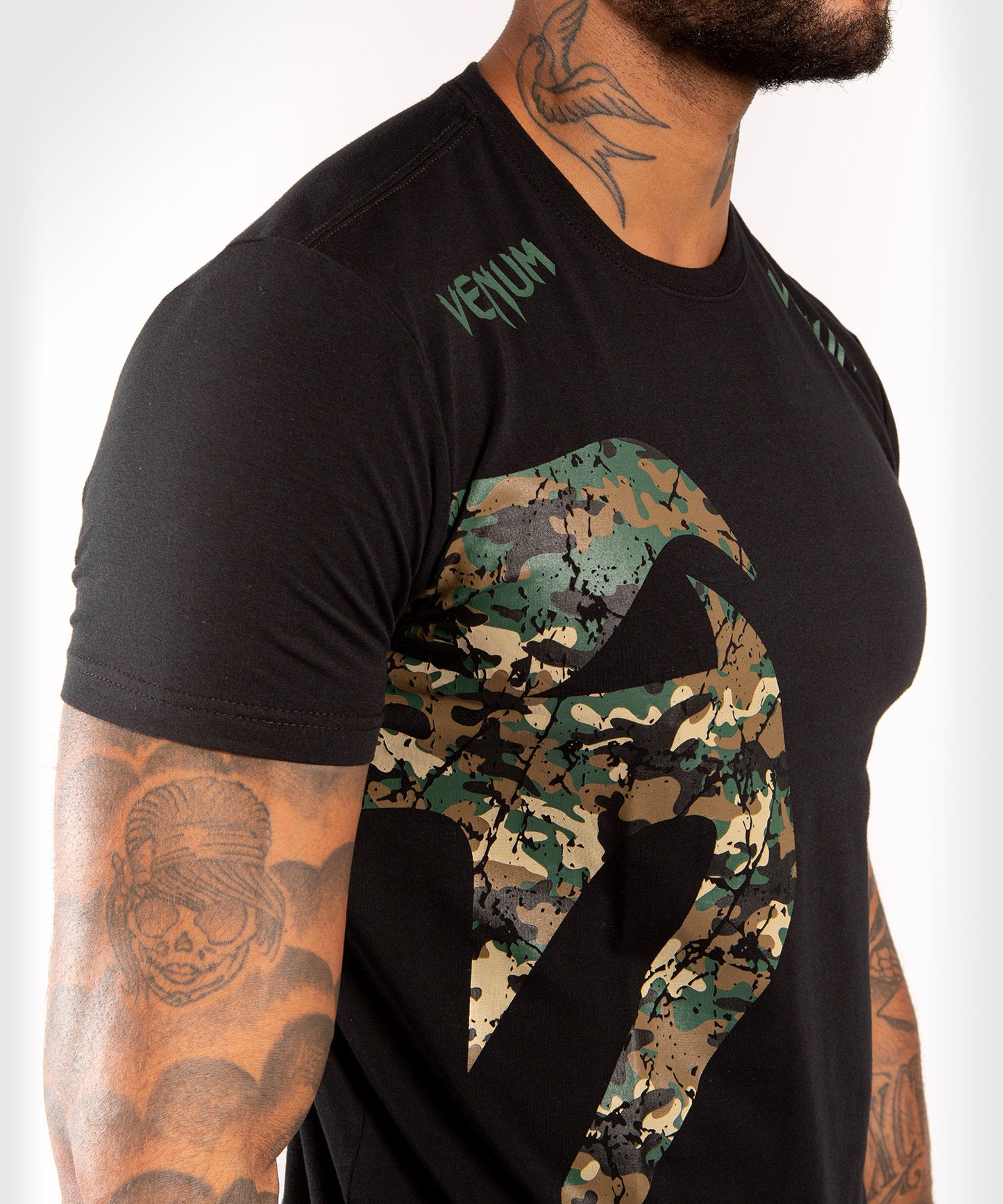 Venum Original Giant T-Shirt - Schwarz/Wald-Camo
