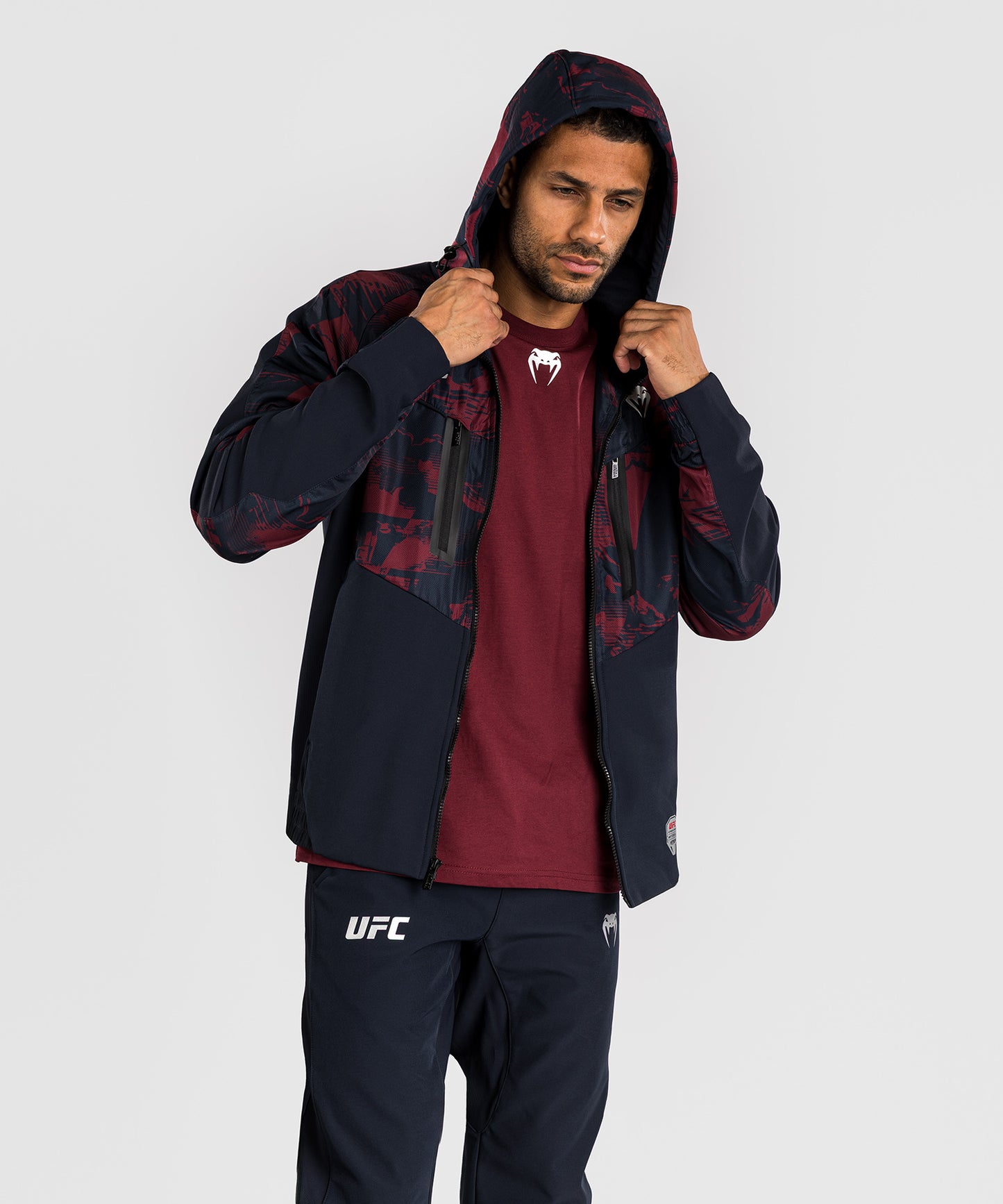 Sweat à capuche zippé Homme UFC Zenith by Venum Authentic Fight Week - Bleu marine/Bordeaux/Argent