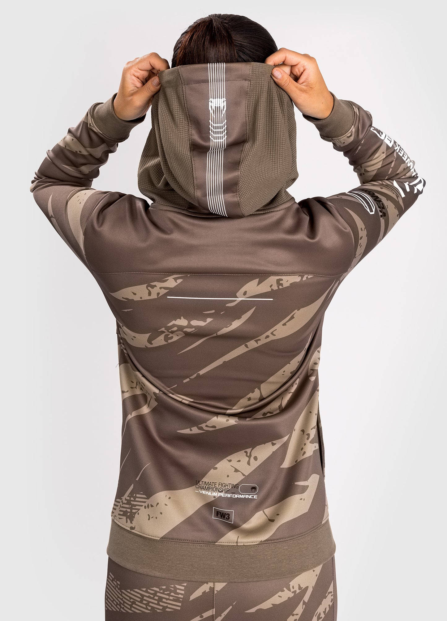 UFC Adrenaline by Venum Fight Week Felpa Con Cappuccio e zip da Donna - Desert Camo
