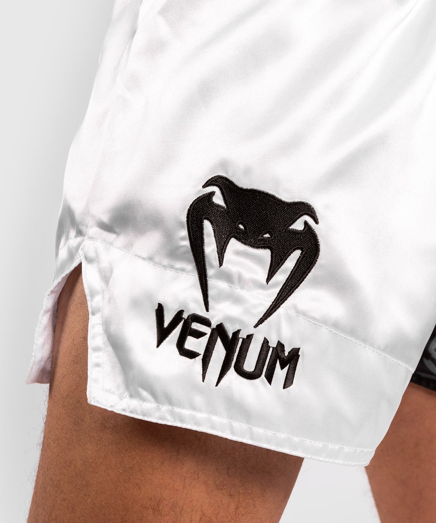Short de Muay Thai Venum Logos - Noir/Blanc