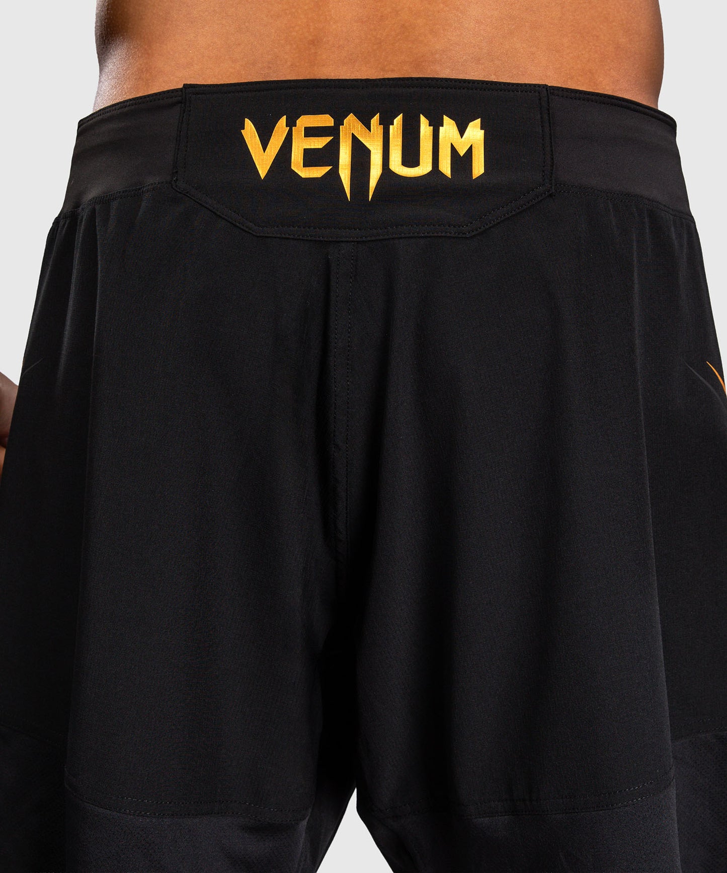 Venum G-Core Pantalón Corto de Combate Negro/Oro
