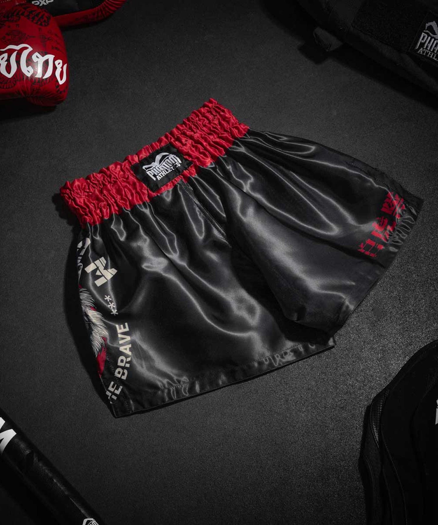 Phantom Athletics Tiger Unit Pantaloncini Muay Thai - Nero/Rosso