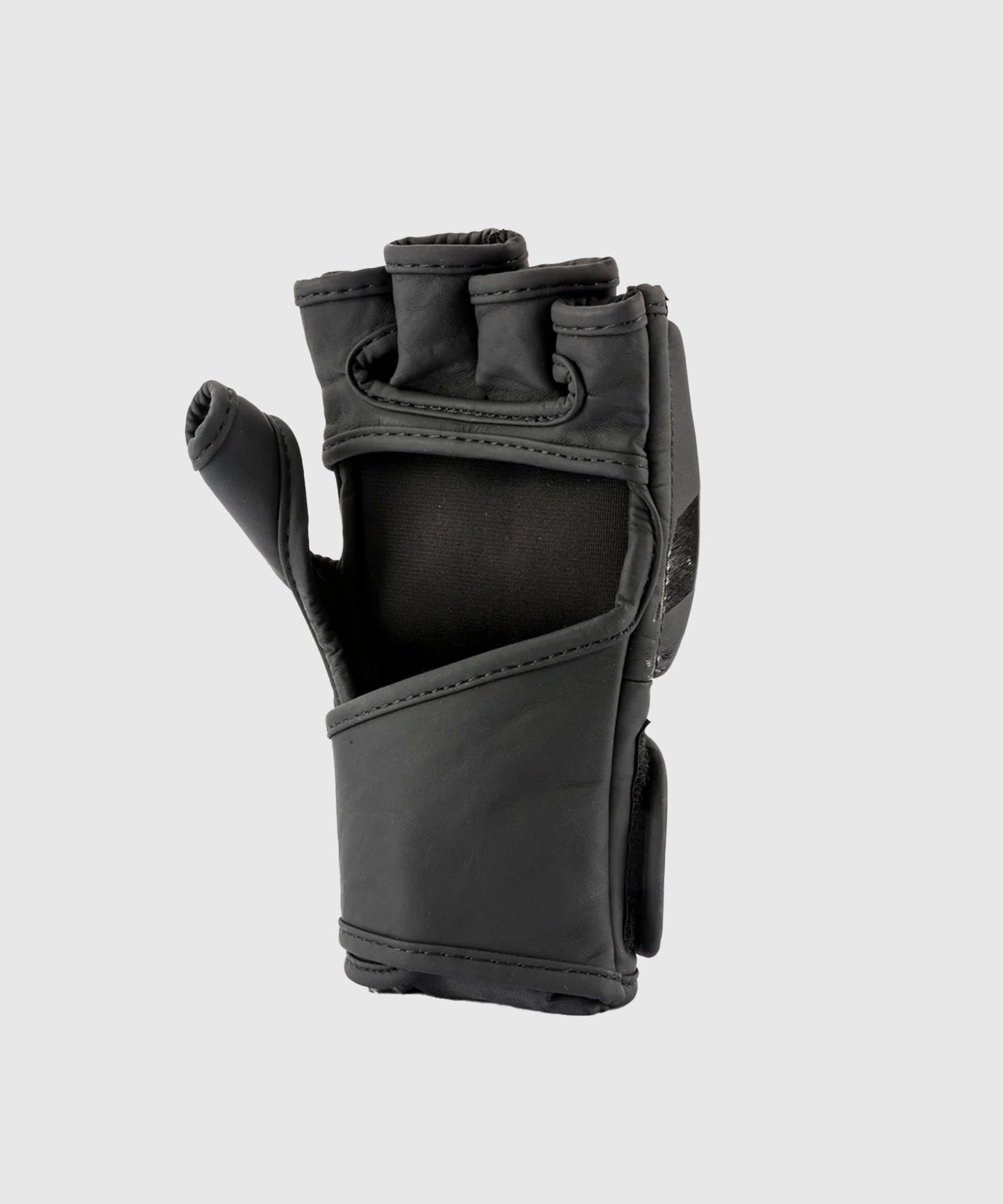 UFC Training Intermix 6oz MMA-Handschuhe - Schwarz